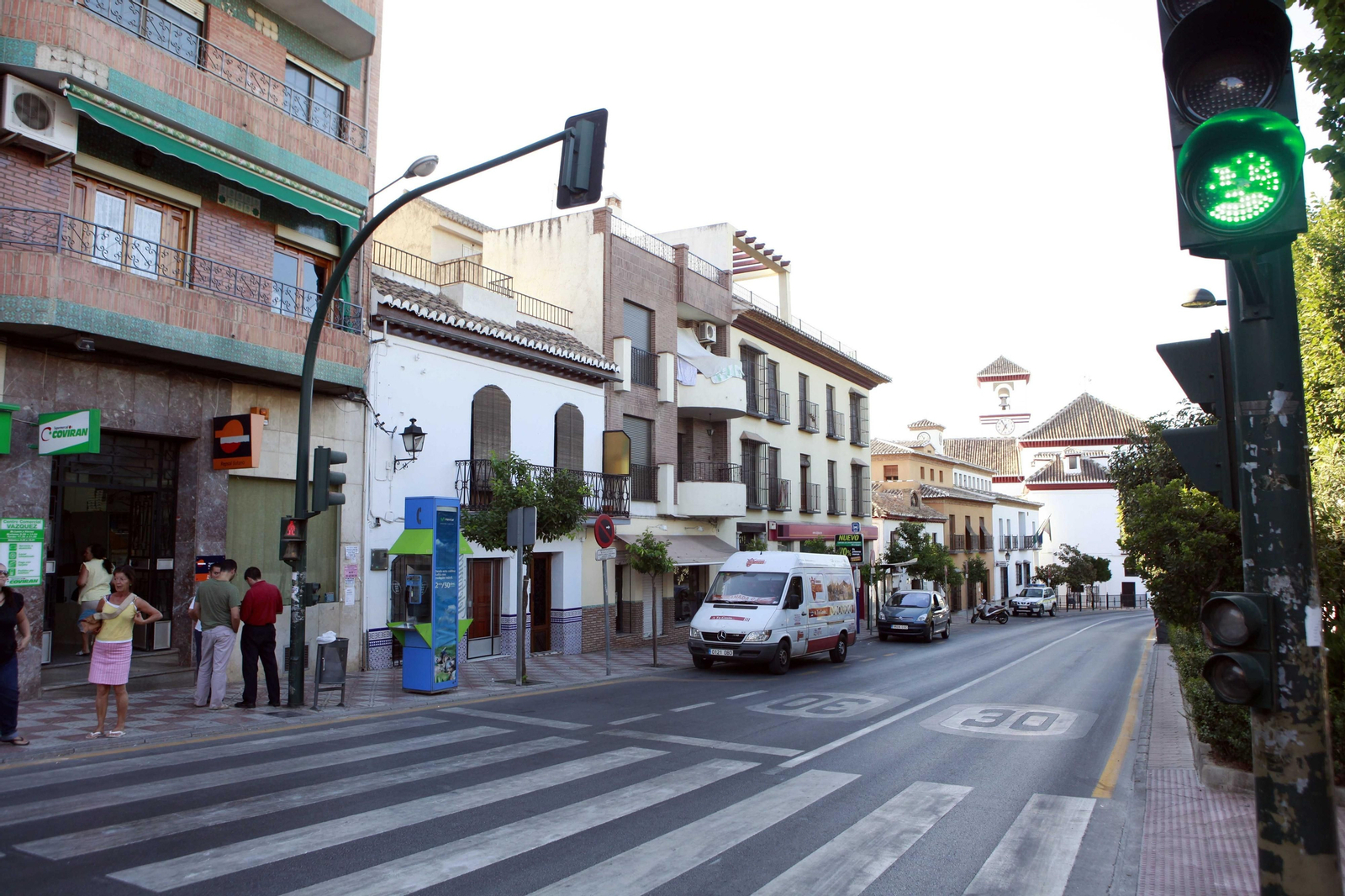 Imagen de archivo de una calle de La Zubia.