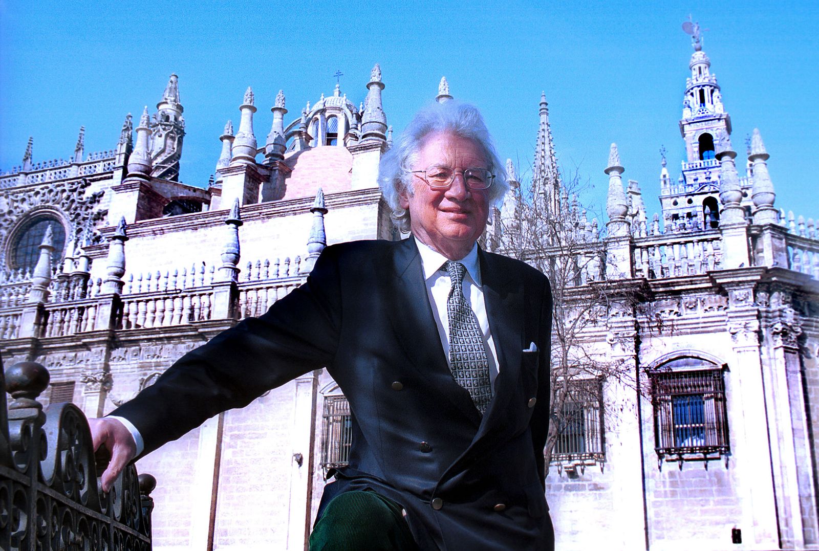 El hispanista  Hugh Thomas, en  una visita a Sevilla en el año 2003.