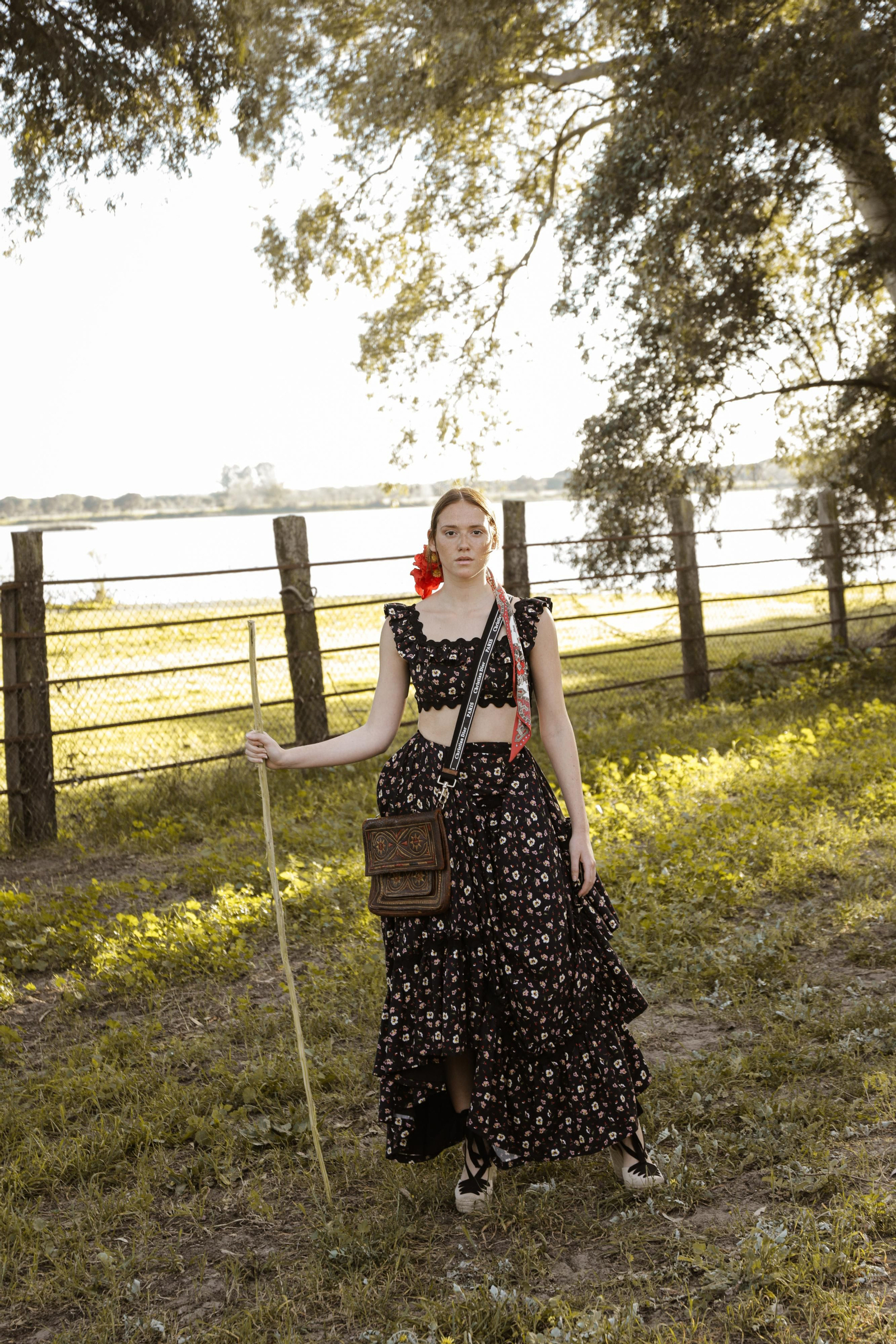 El Rocío 2023: Así es la nueva colección de moda flamenca de Gil Ortiz