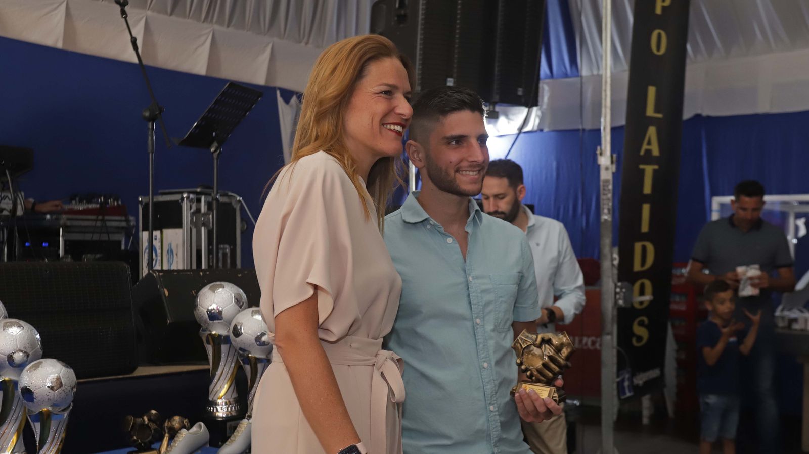 Fotos de la entrega de trofeos  de las competiciones de fútbol 7 para aficionados “Andrés Mateo” en Algeciras