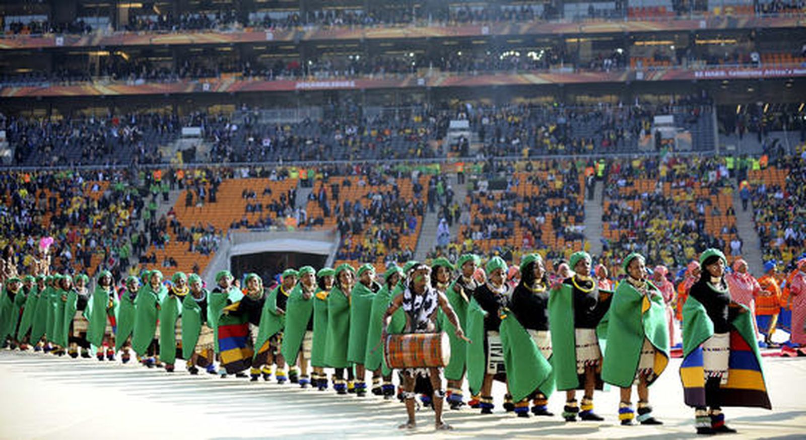 Una fiesta de música y color abre oficialmente el Mundial de Sudáfrica 2010.

Foto: Efe