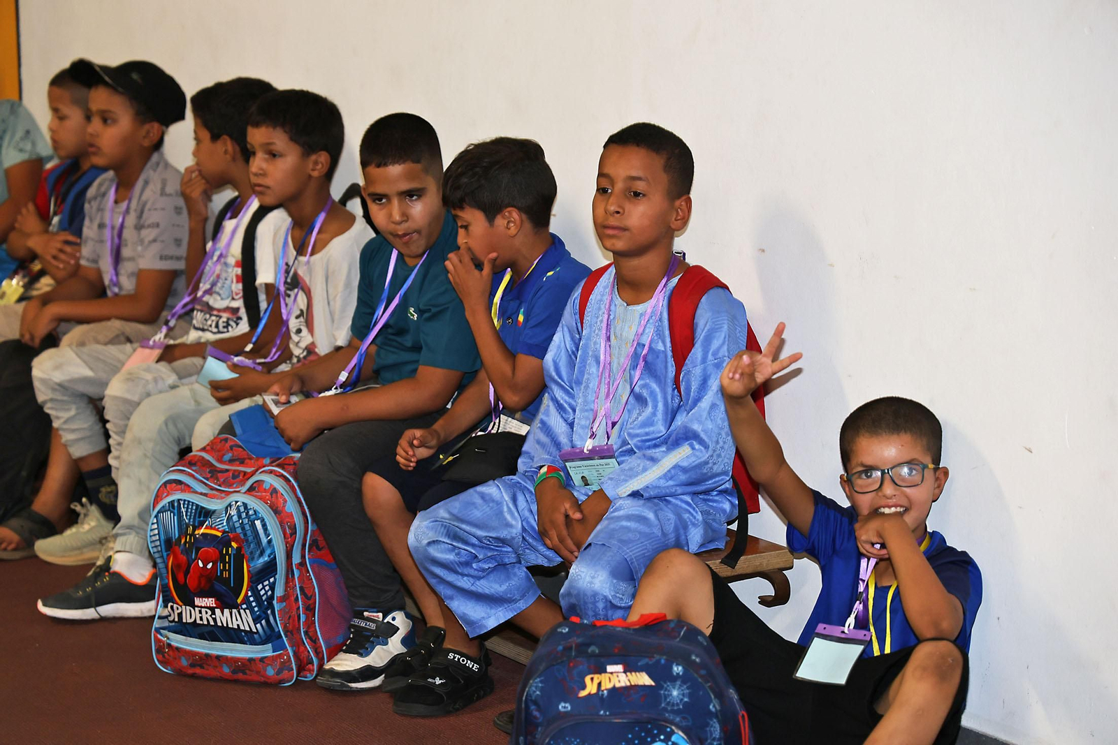 Imágenes del recibimiento a los  niños procedentes de los campamentos saharauis que pasarán sus vacaciones en Huelva