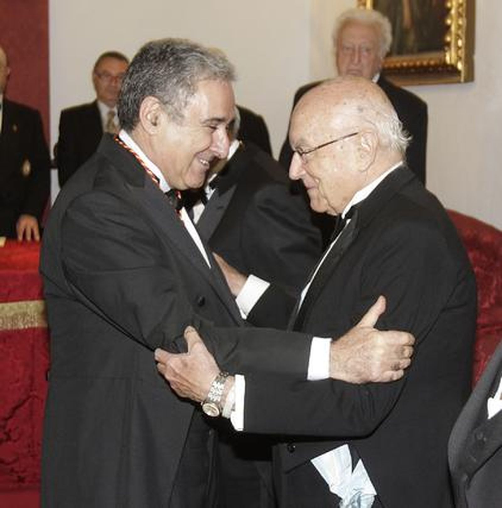 El arabista Rafael Valencia, quien dirigió en Bagdad el Instituto Hispano-Árabe, dedicó su discurso de ingreso a los refranes en la Sevilla árabe.

Foto: José Ángel García