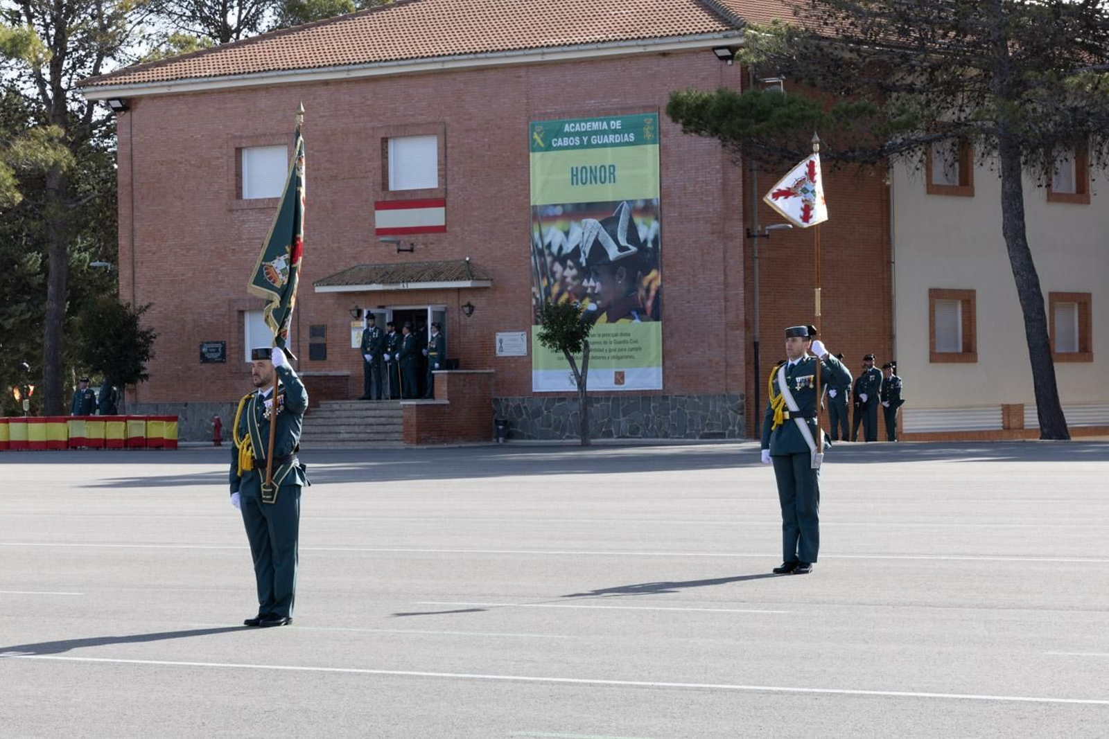 Acto de jura de bandera de la 130ª promoción de guardias civiles de la Academia de Baeza