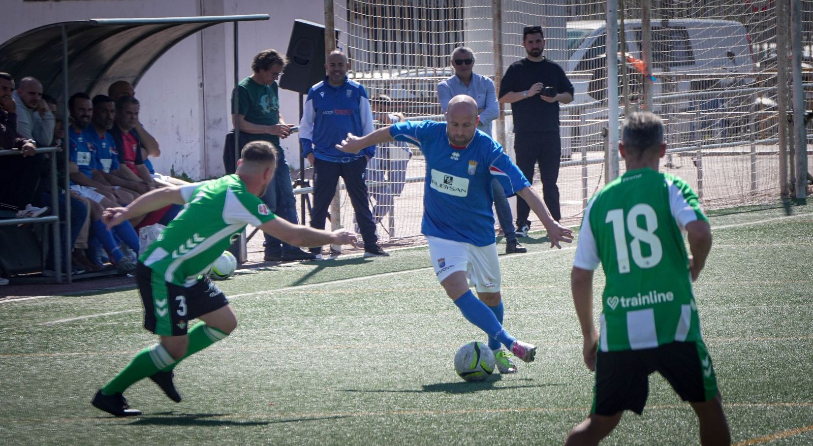 Imágenes del partido de Veteranos del Xerez CD y el Betis