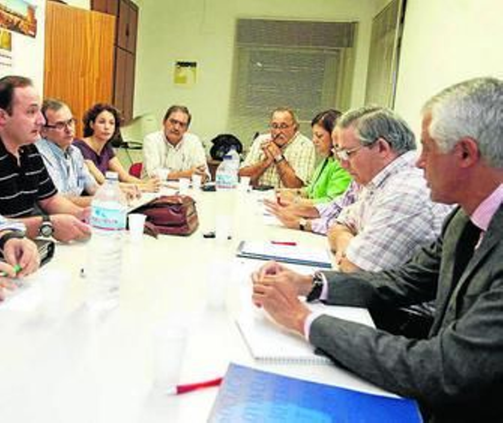 Reunión de trabajo de los directivos de las dos asociaciones.