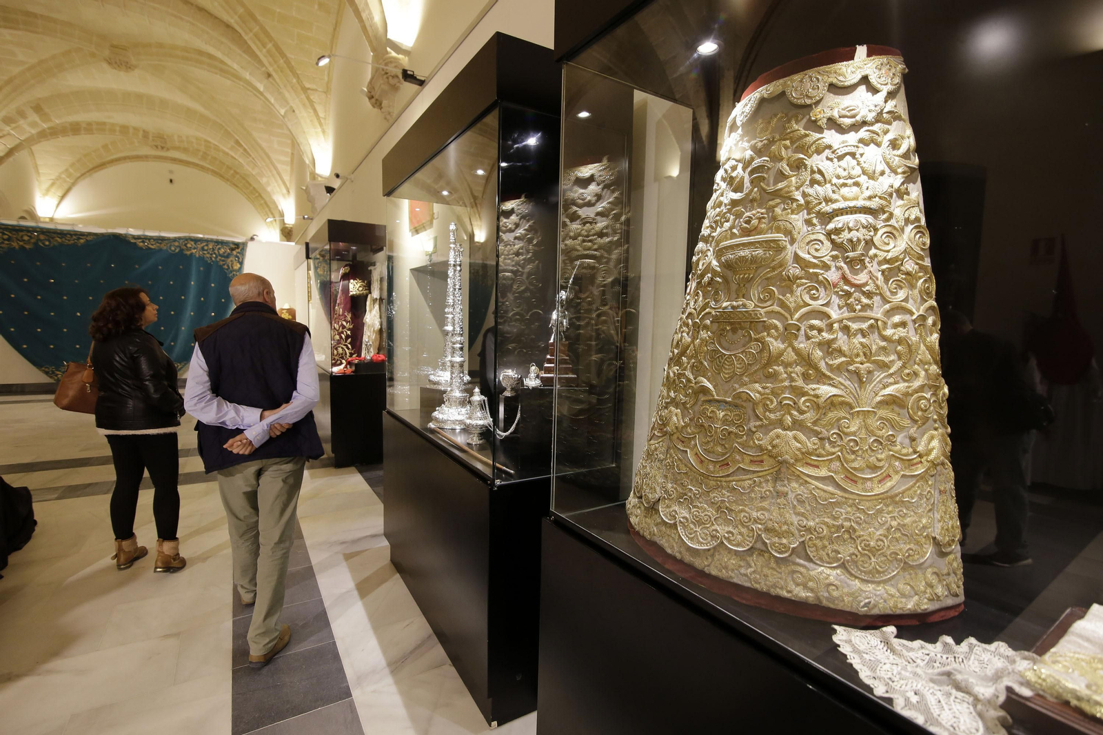 Inauguración de la exposición del Prendimiento en la sala De Profundis en los Claustros de Santo Domingo