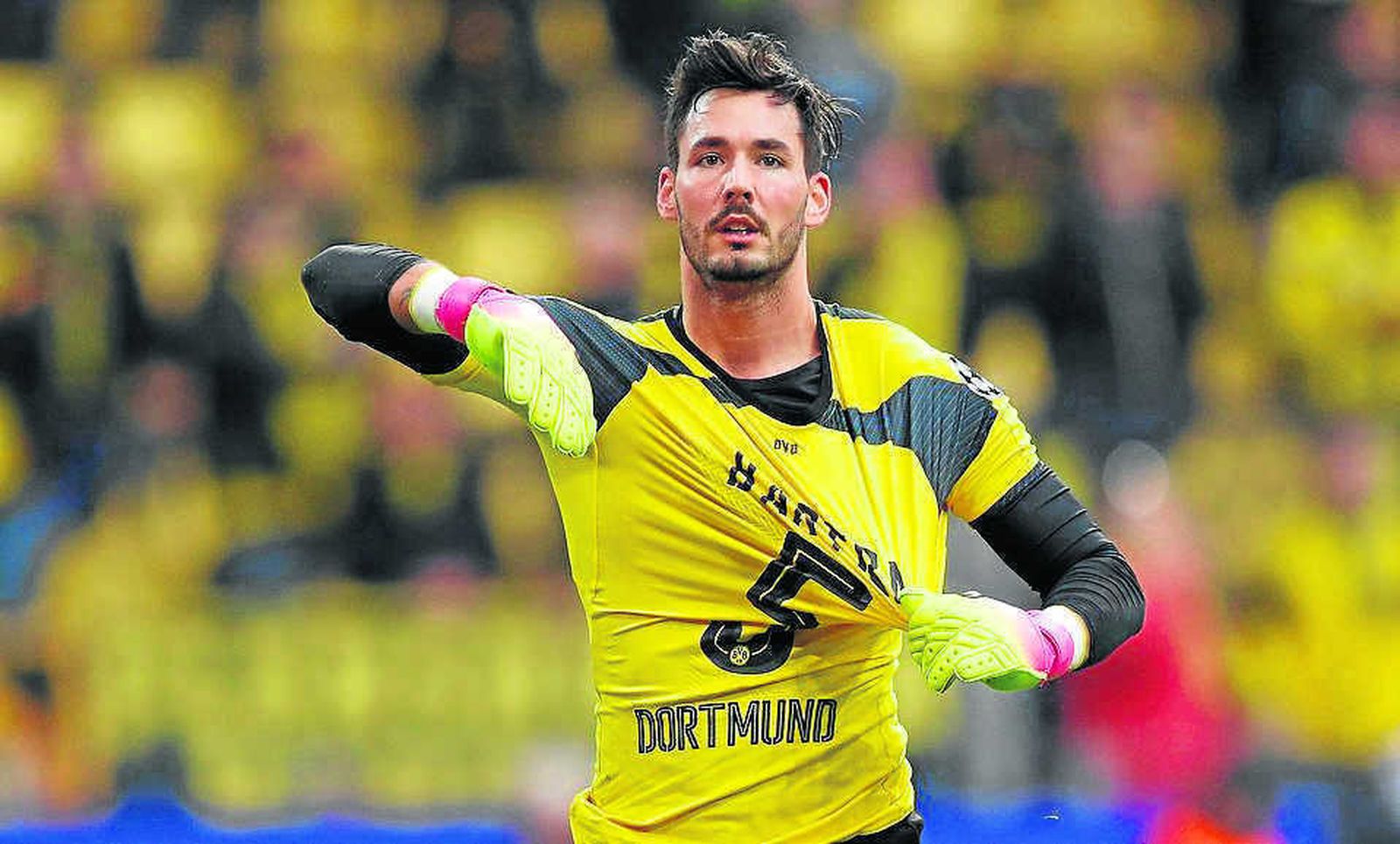 El Dortmund homenajea a Bartra