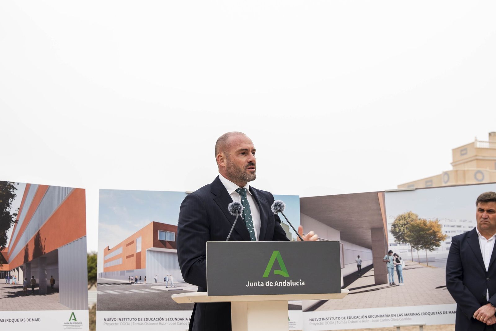 Las mejores imágenes de la colocación de la primera piedra del nuevo IES Las Marinas de Roquetas