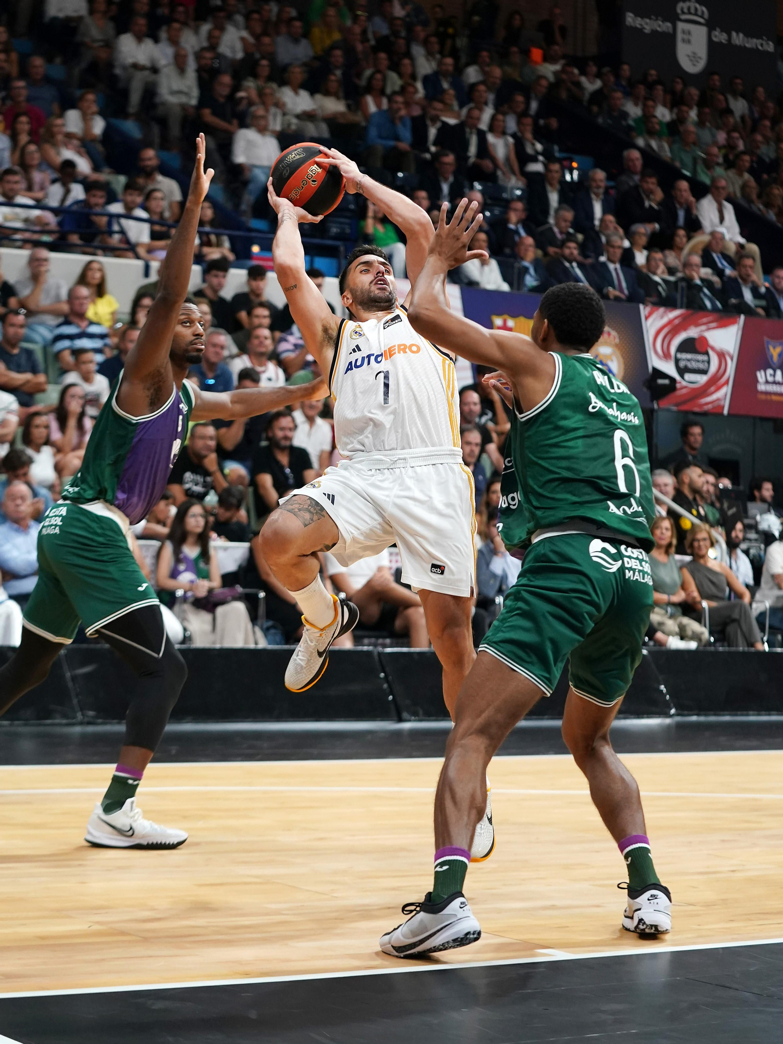 Las fotos del Unicaja-Real Madrid de la Supercopa