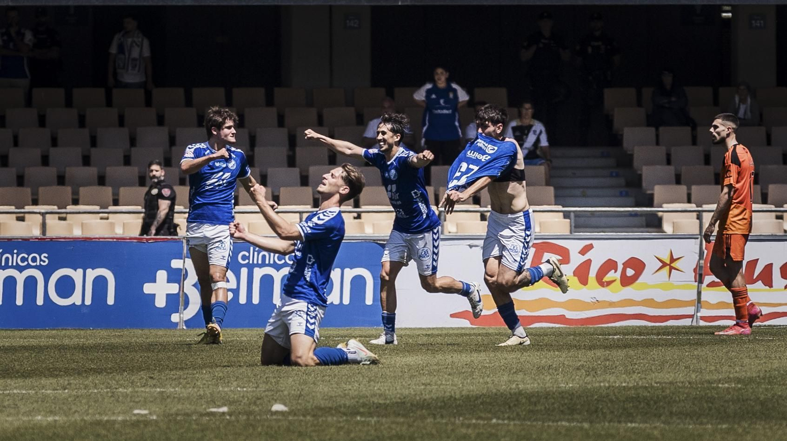 Las imágenes del derbi entre Xerez DFC y Xerez CD en Chapín