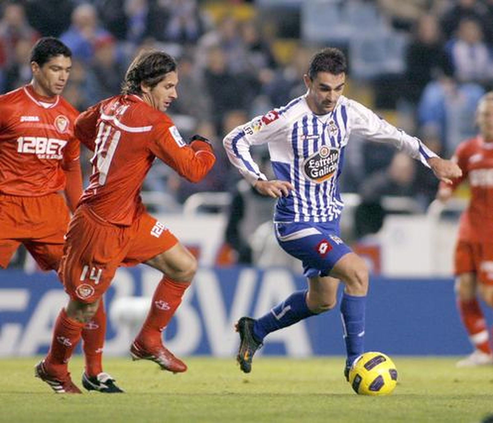 El Sevilla salió más enchufado en la segunda parte.

Foto: EFE