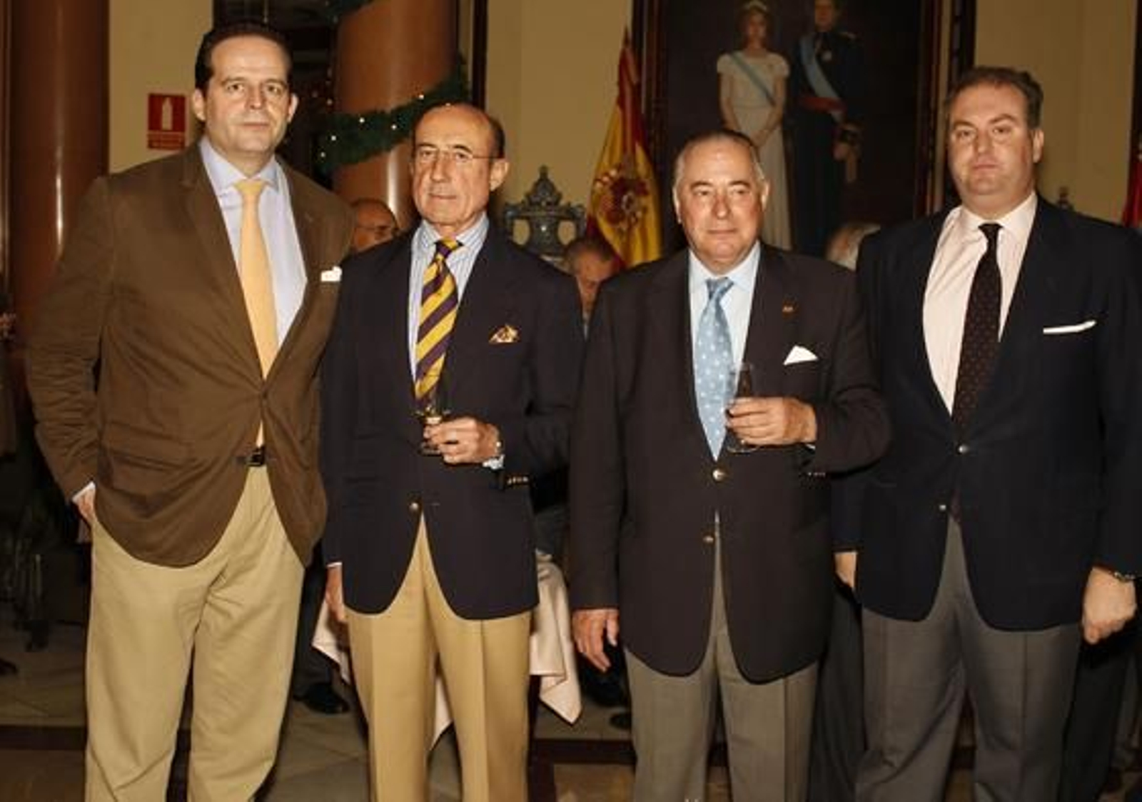 Los jerezanos afincados en Madrid se dieron cita en el Centro Cultural de los ejércitos para rendir homenaje a Bertín Osborne./José Ramón Ladra

Foto: Jose Ramon Ladra