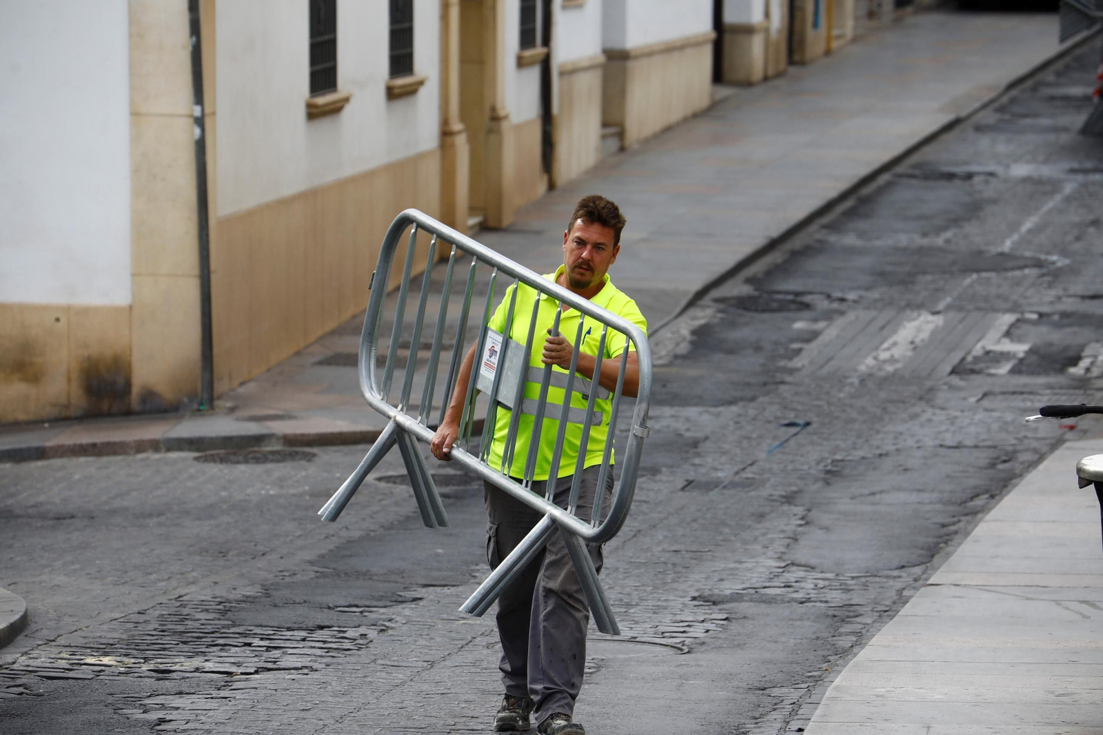 El inicio las obras de la calle Alfaros, en imágenes
