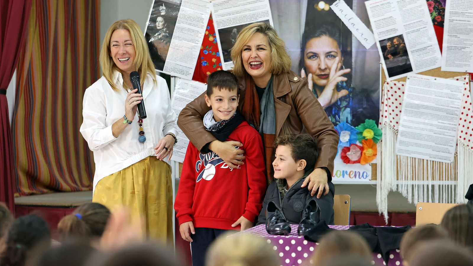 Día del flamenco: María del Mar Moreno en el CEIP Arana Beato