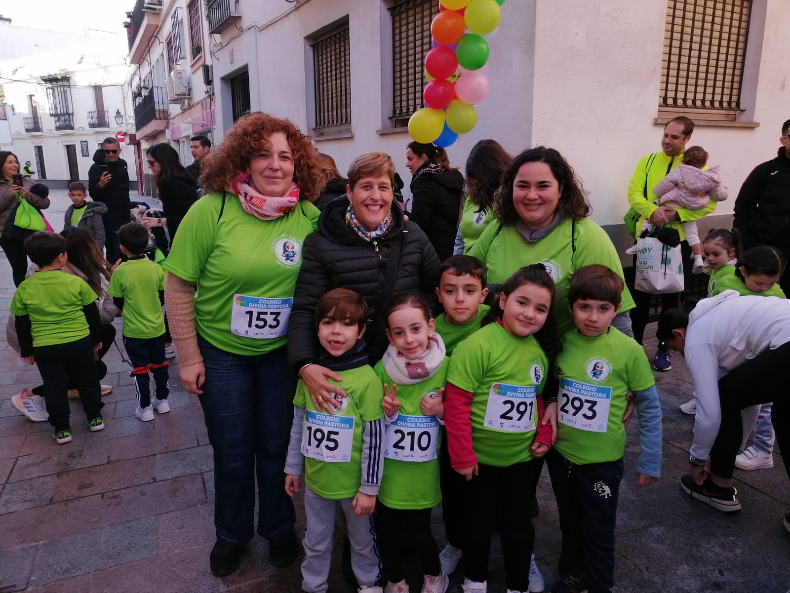 El colegio Divina Pastora de Córdoba celebra su II Carrera Mª Ana Mogas, en imágenes