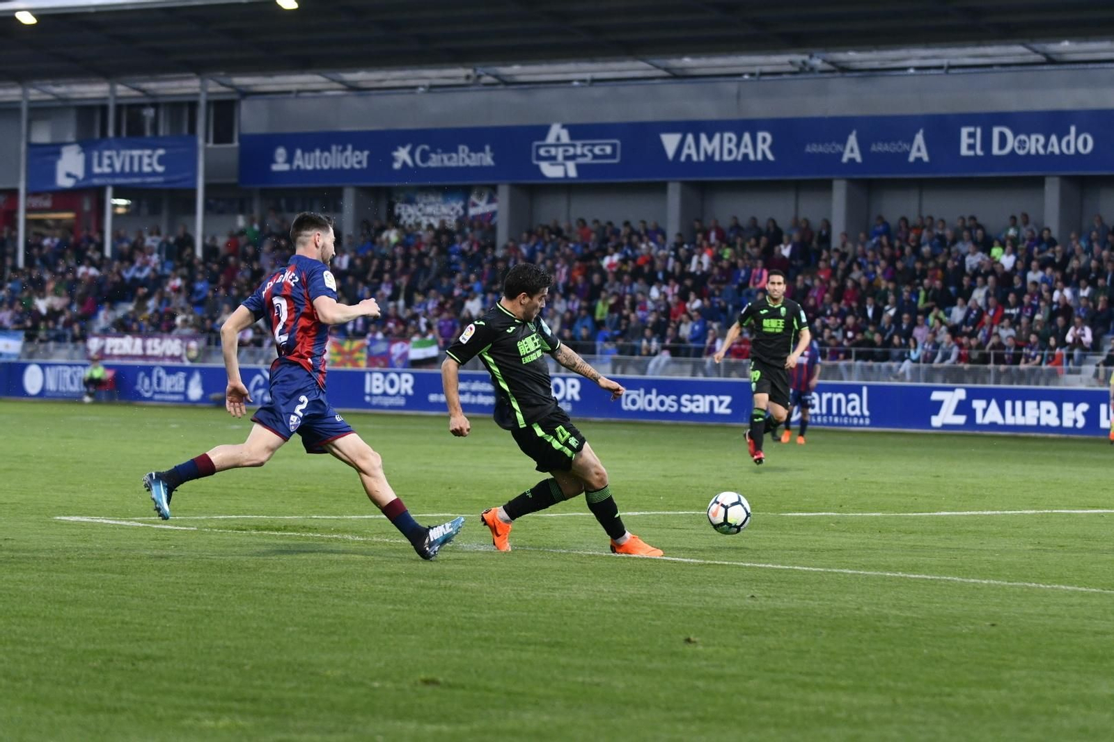 El Huesca-Granada CF, en imágenes