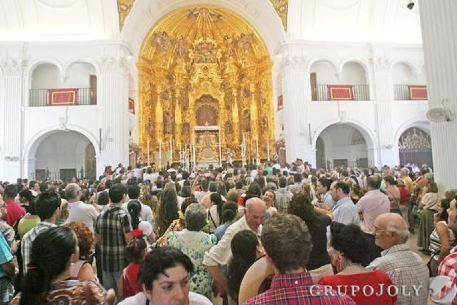 La Virgen ya de vuelta en la ermita. 

Foto: Pascual