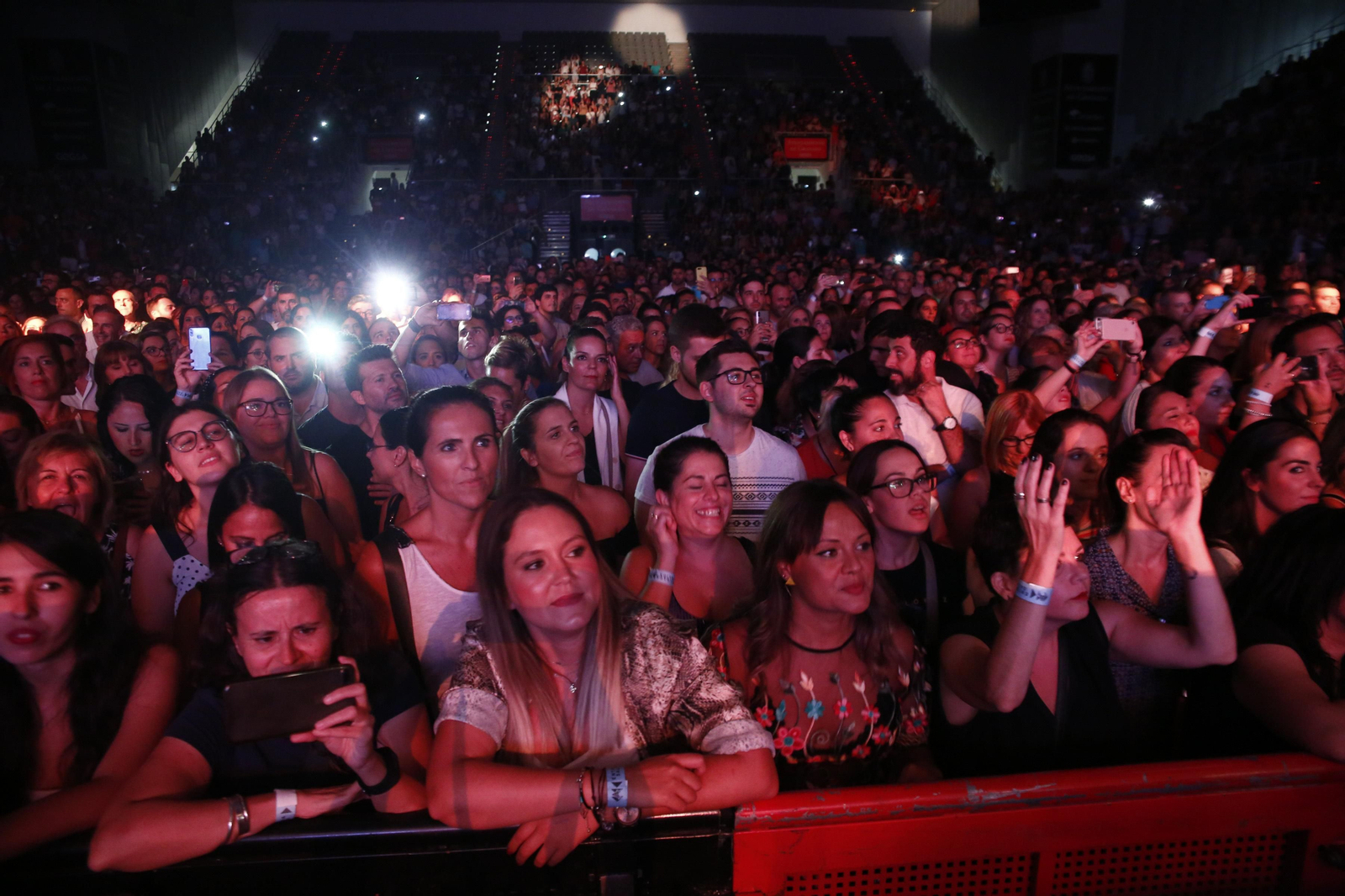 Las fotos del concierto de Pablo López en Granada