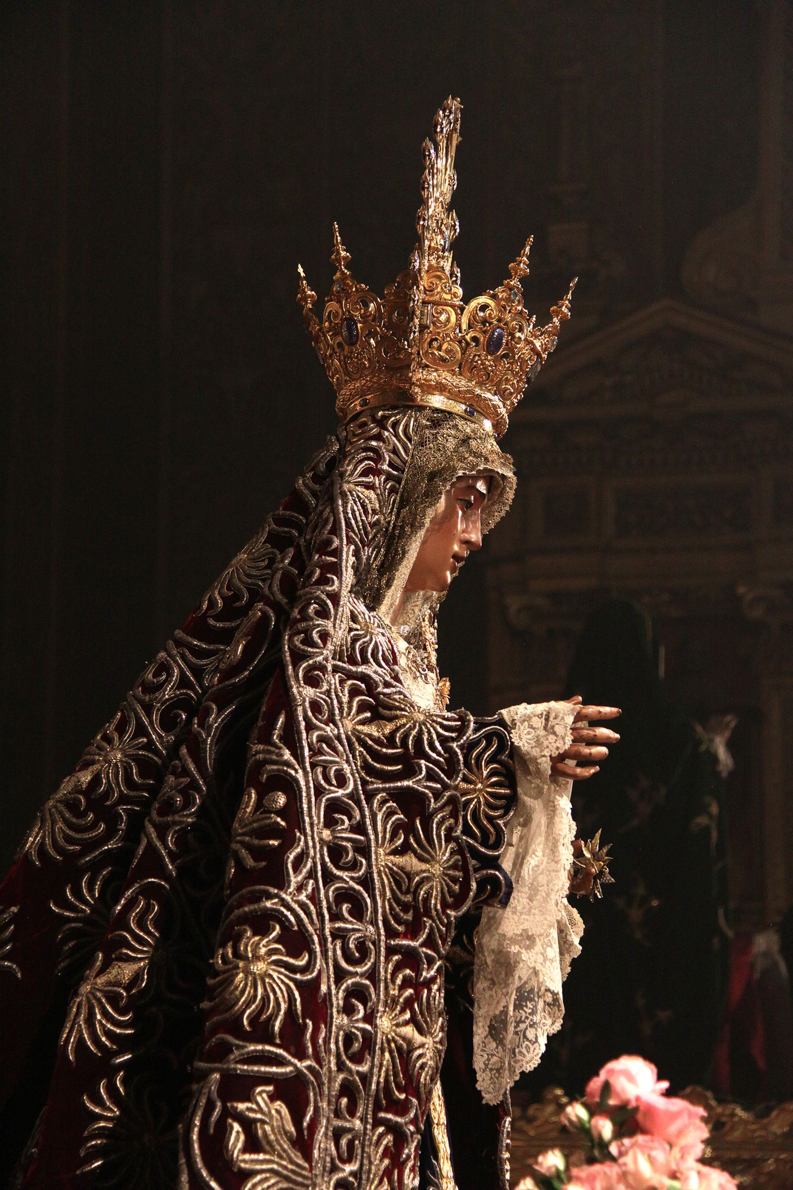 La Virgen del Valle en solemne veneración