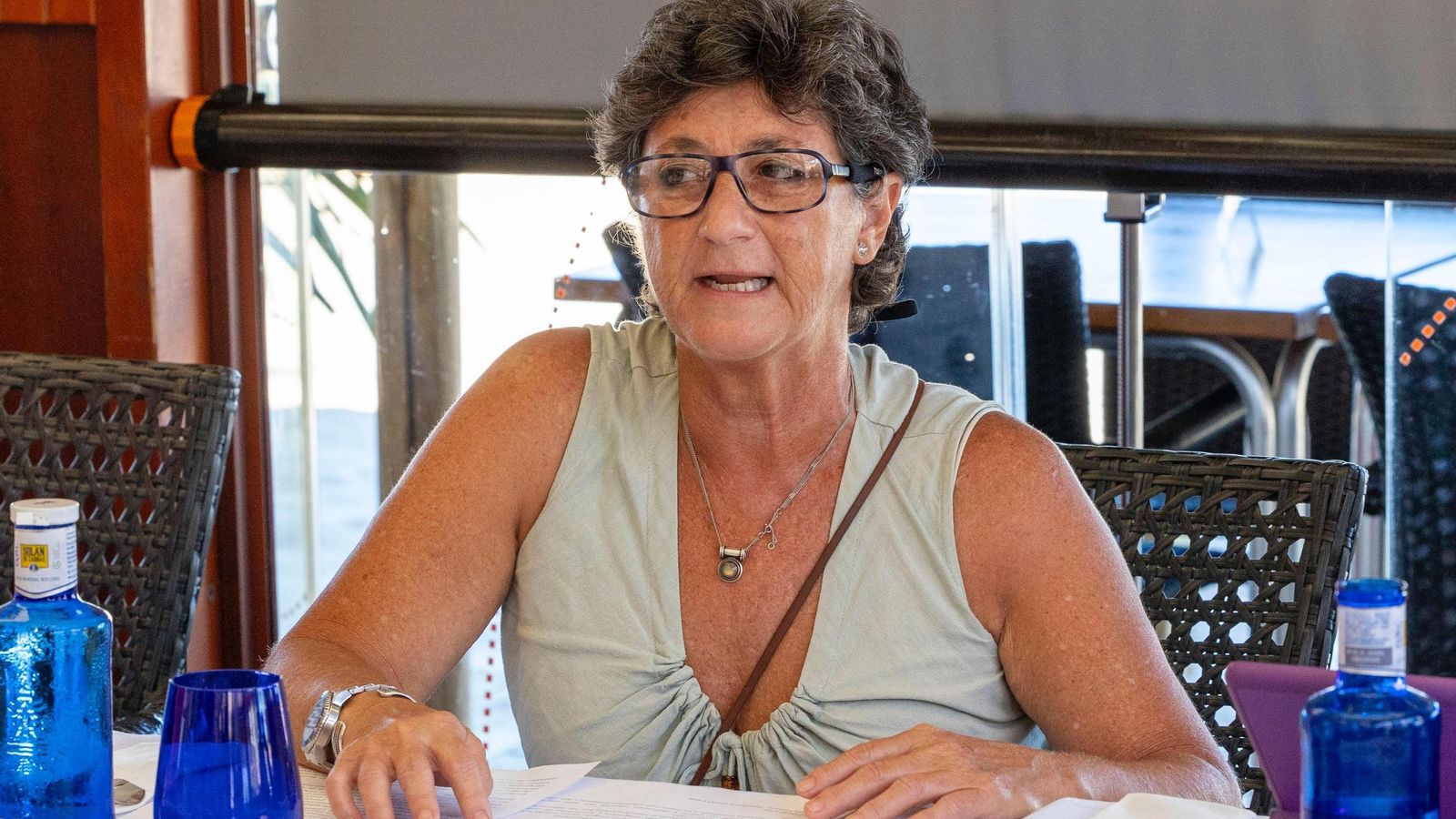 La presidenta de COLVET Cádiz, Cristina Velasco, durante su intervención.