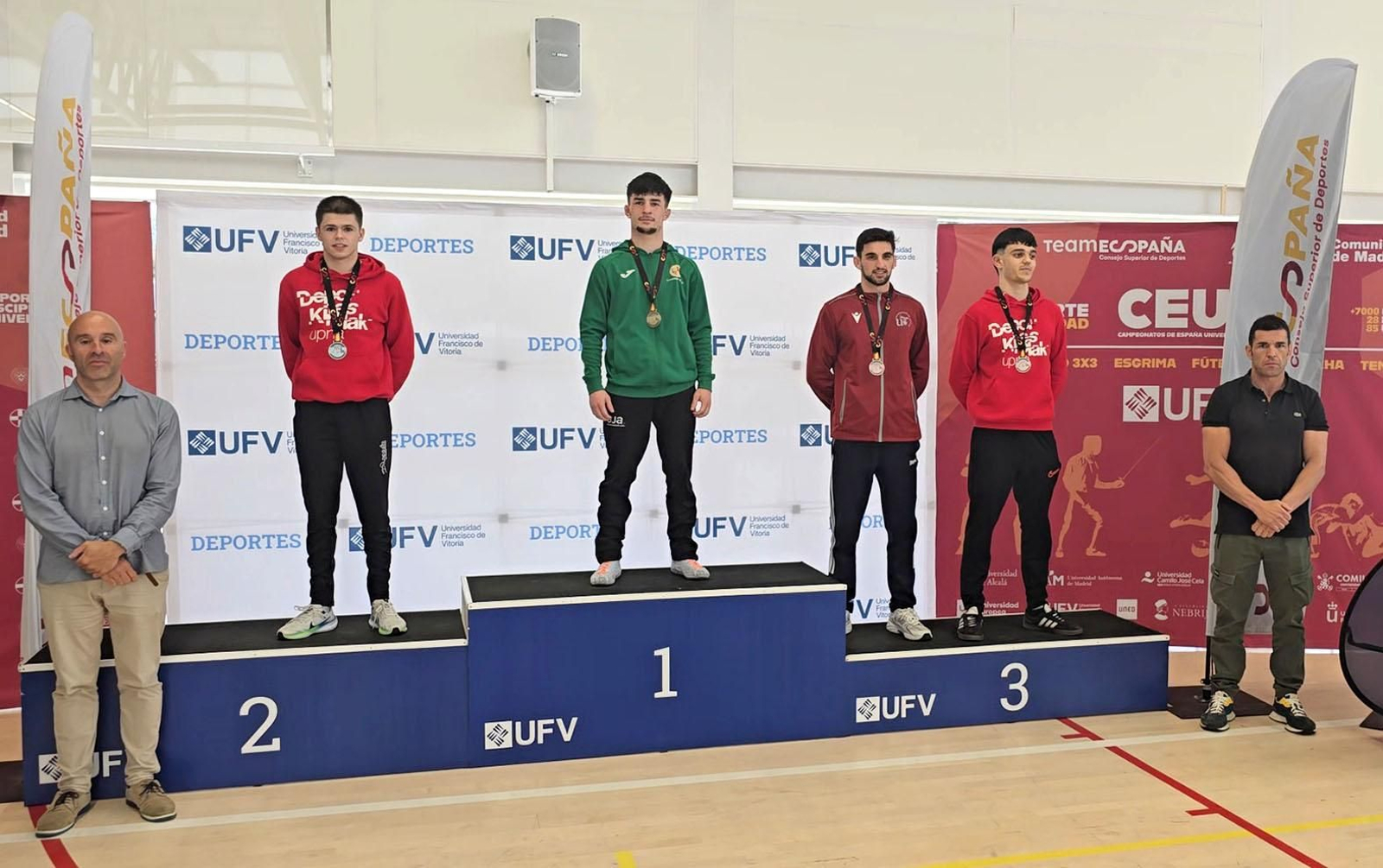 Fernando Rodríguez, oro en lucha olímpica para la institución jiennense.