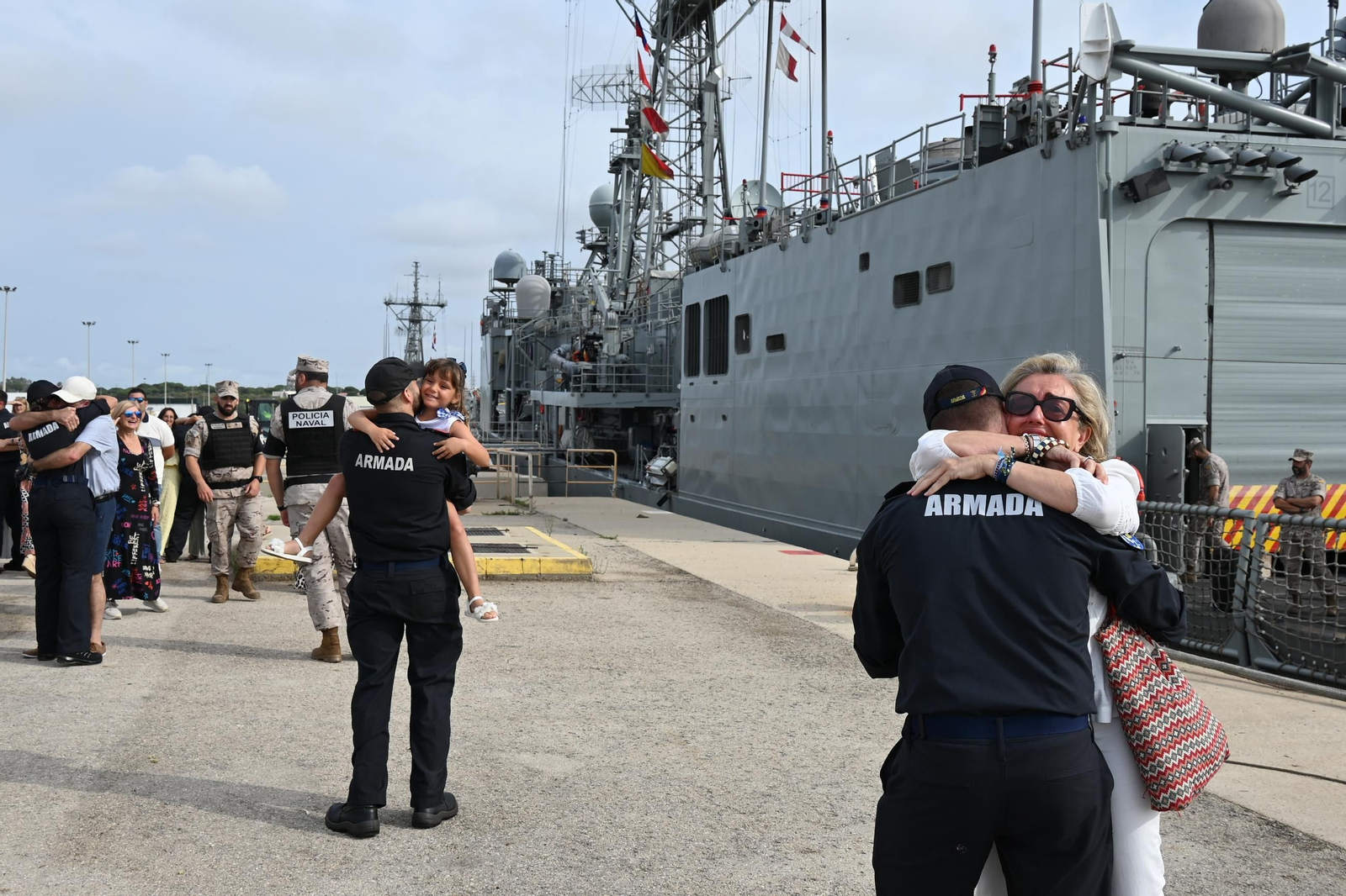 La fragata 'Reina Sofía' llega a la Base de Rota