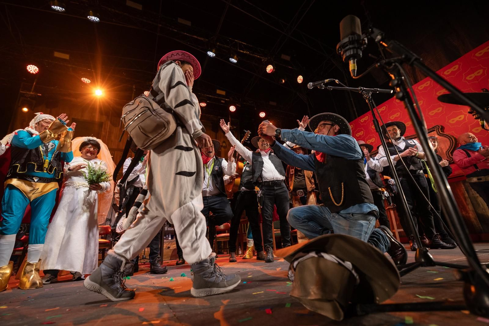 Todas las imágenes del pregón del Sheriff del Carnaval de Cádiz 2024