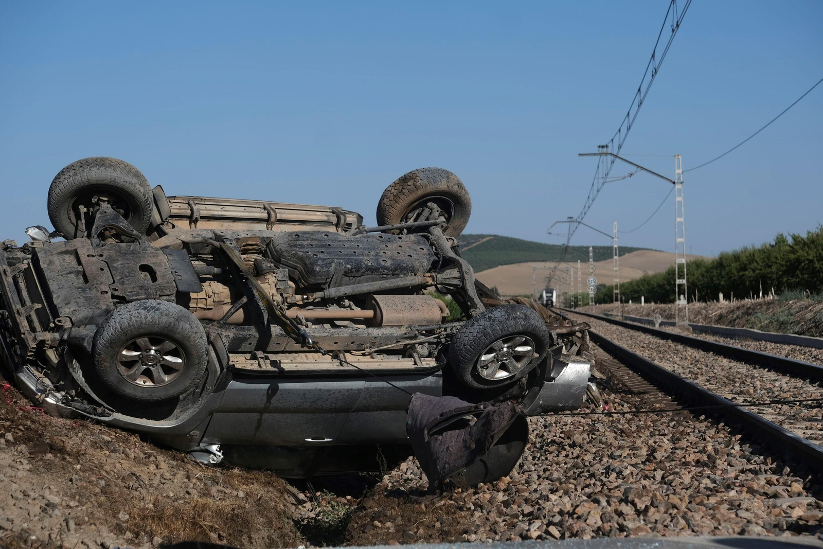 El accidente entre un tren y un coche en Alcolea, en imágenes El accidente entre un tren y un coche en Alcolea, en imágenes