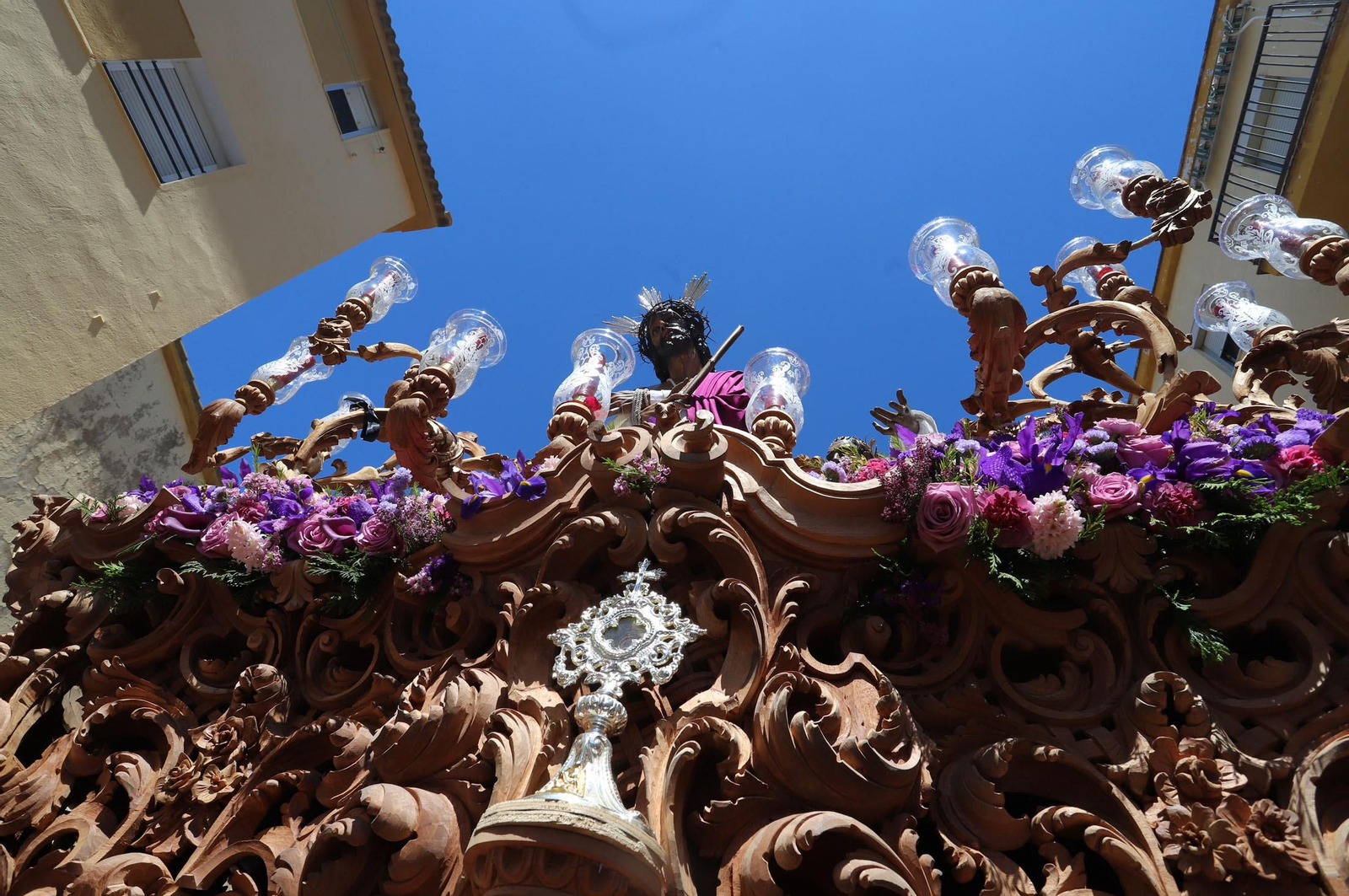 Imágenes de la procesión de La Salud en Huelva