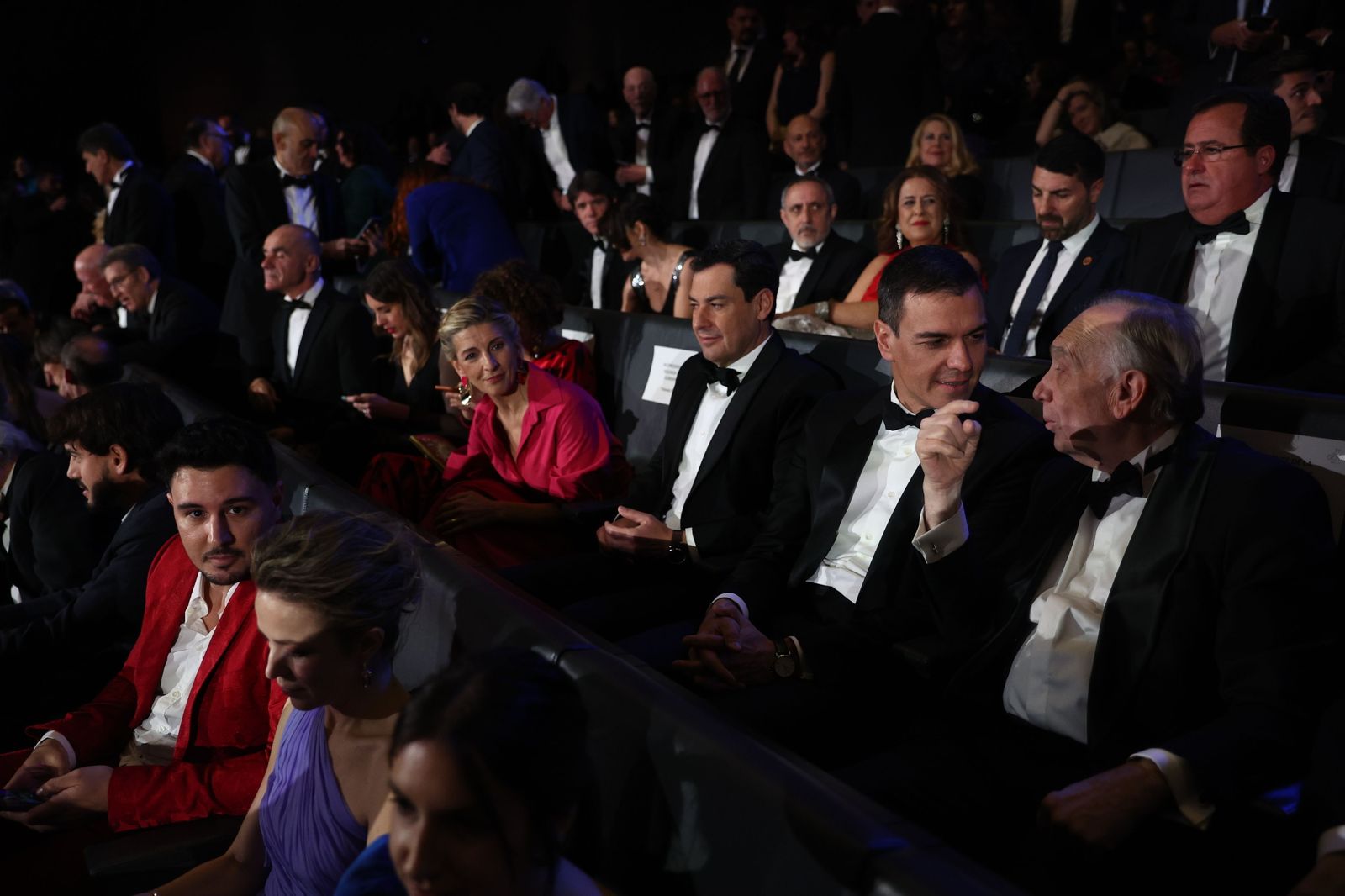 Antonio Muñoz, Irene Montero, Yolanda Díaz y Pedro Sánchez, en la Gala de los Goya celebrada en Sevilla.