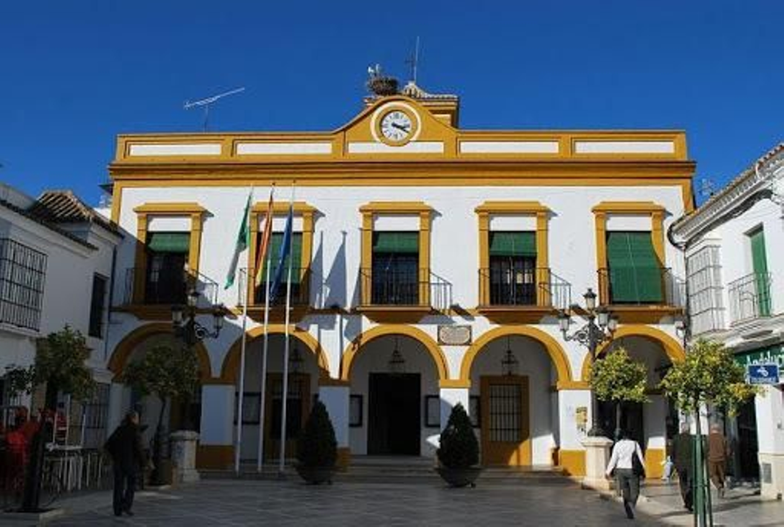 El Ayuntamiento de La Puebla de Cazalla, en una imagen de archivo.