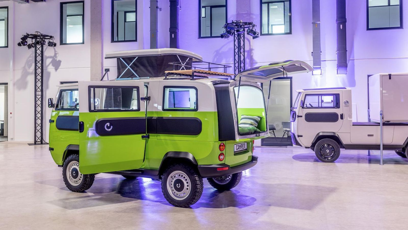 En el caso del XBus Camper incluso es posible cierta ampliación en la zona posterior del habitáculo para dar acogida a la cama.