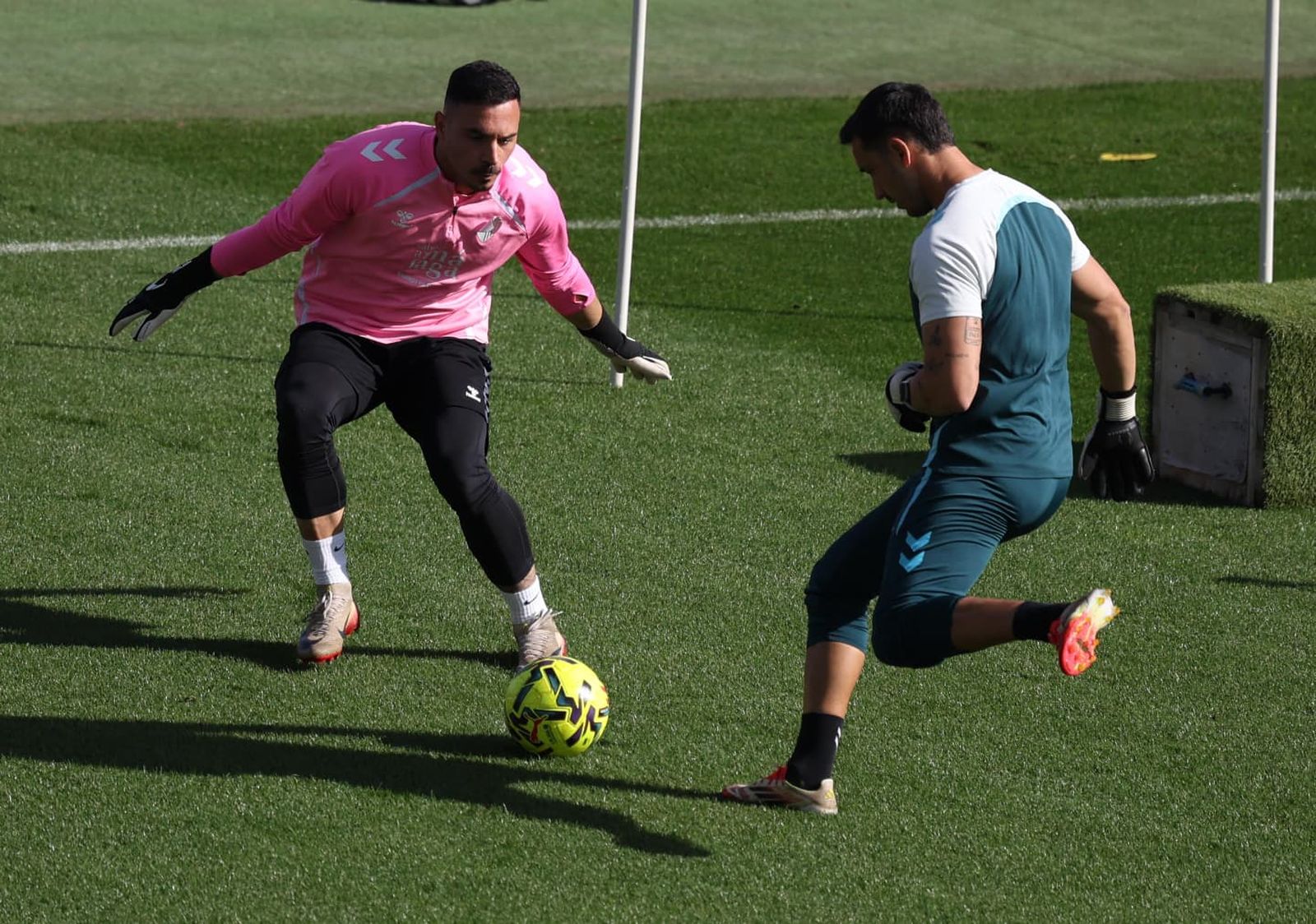 Funes, con fiebre y mascarilla pero al pie del cañón