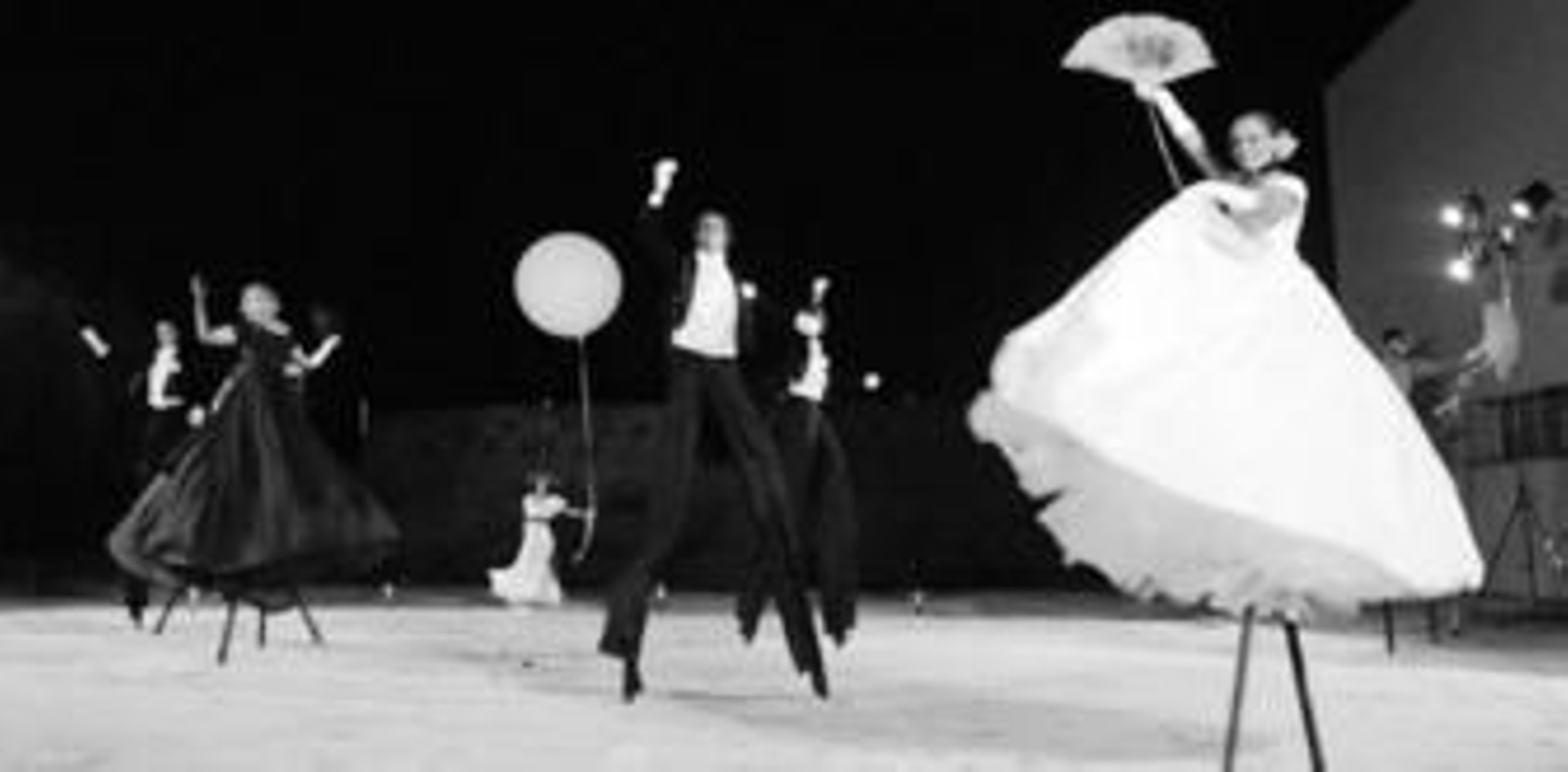 El Teatro Tascabile de Bérgamo en la feliz inauguración del nuevo centro.