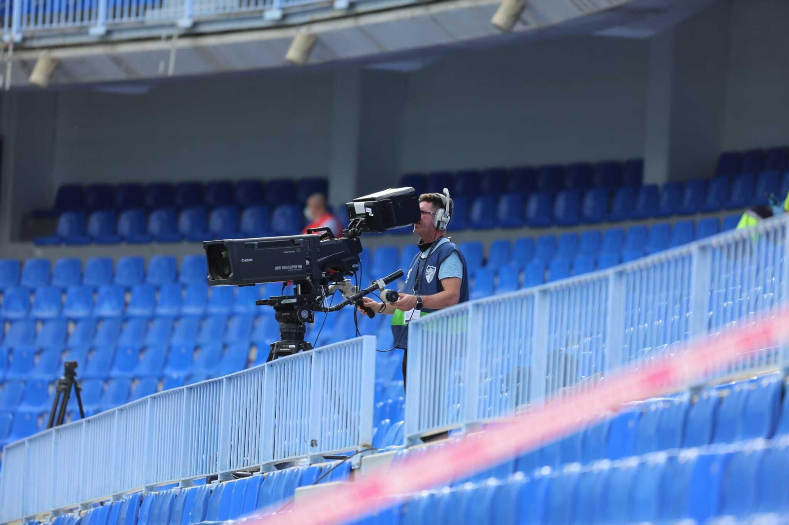 Galería: Llegada del equipo a La Rosaleda antes del Málaga CF-SD Huesca