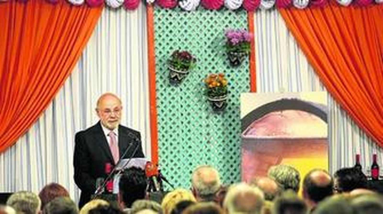 El director del centro municipal de Patrimonio Histórico, Javier Maldonado, durante el Pregón en Helo-Libo.