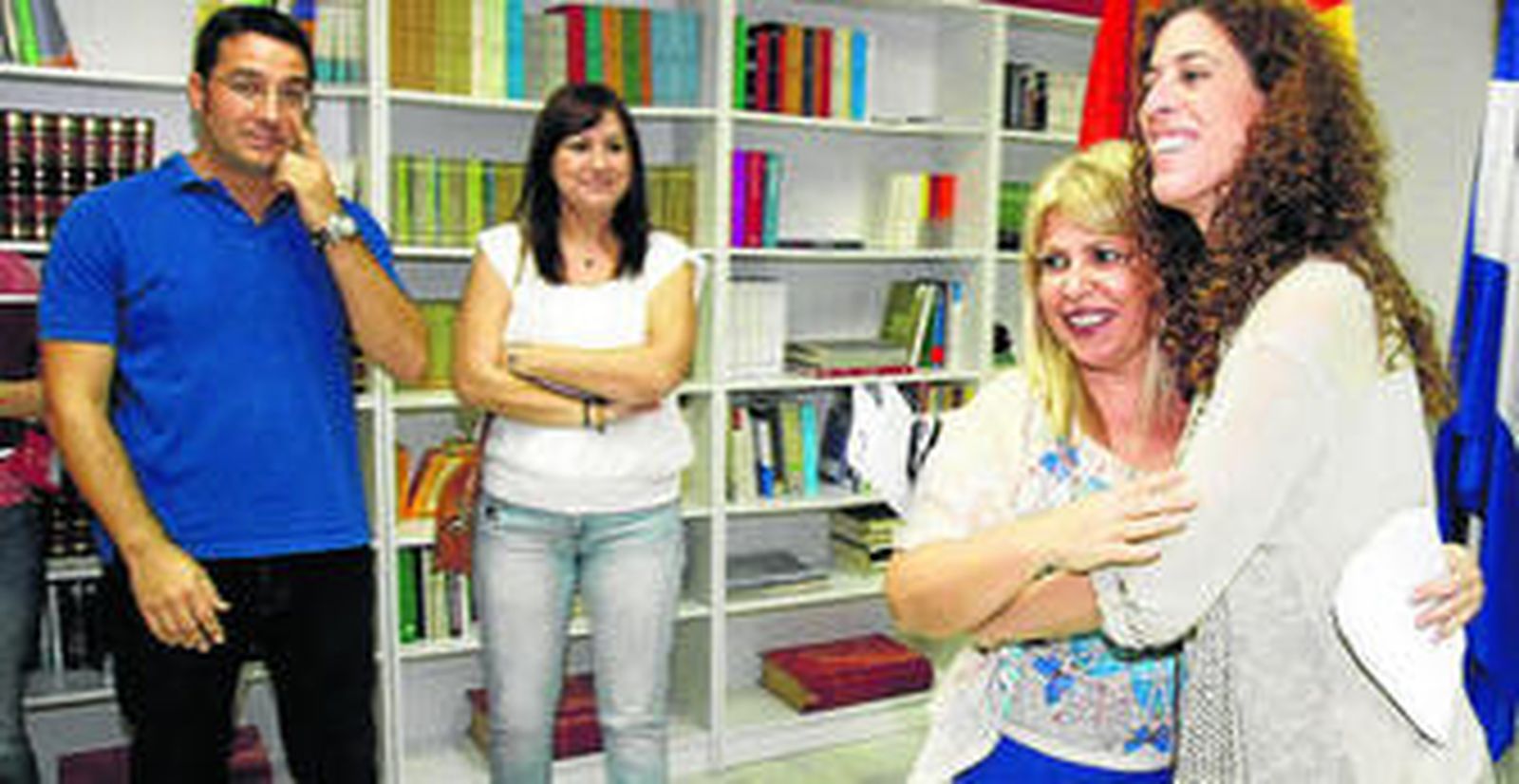 José María Román celebra la victoria en las primarias de Chiclana una vez finalizado el recuento.