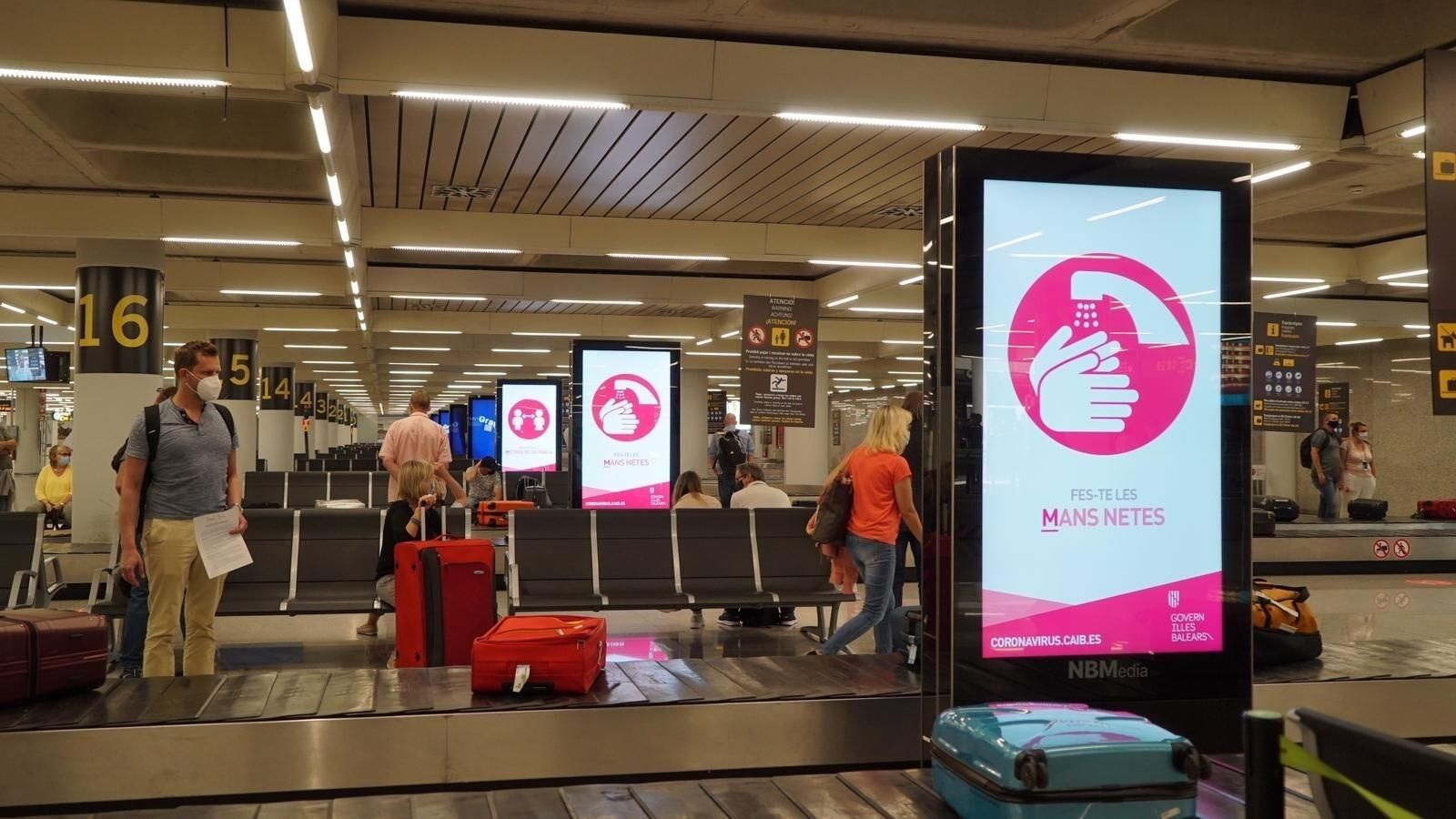 Llegada de los primeros turistas alemanes a Baleares tras el fin del estado de alarma.