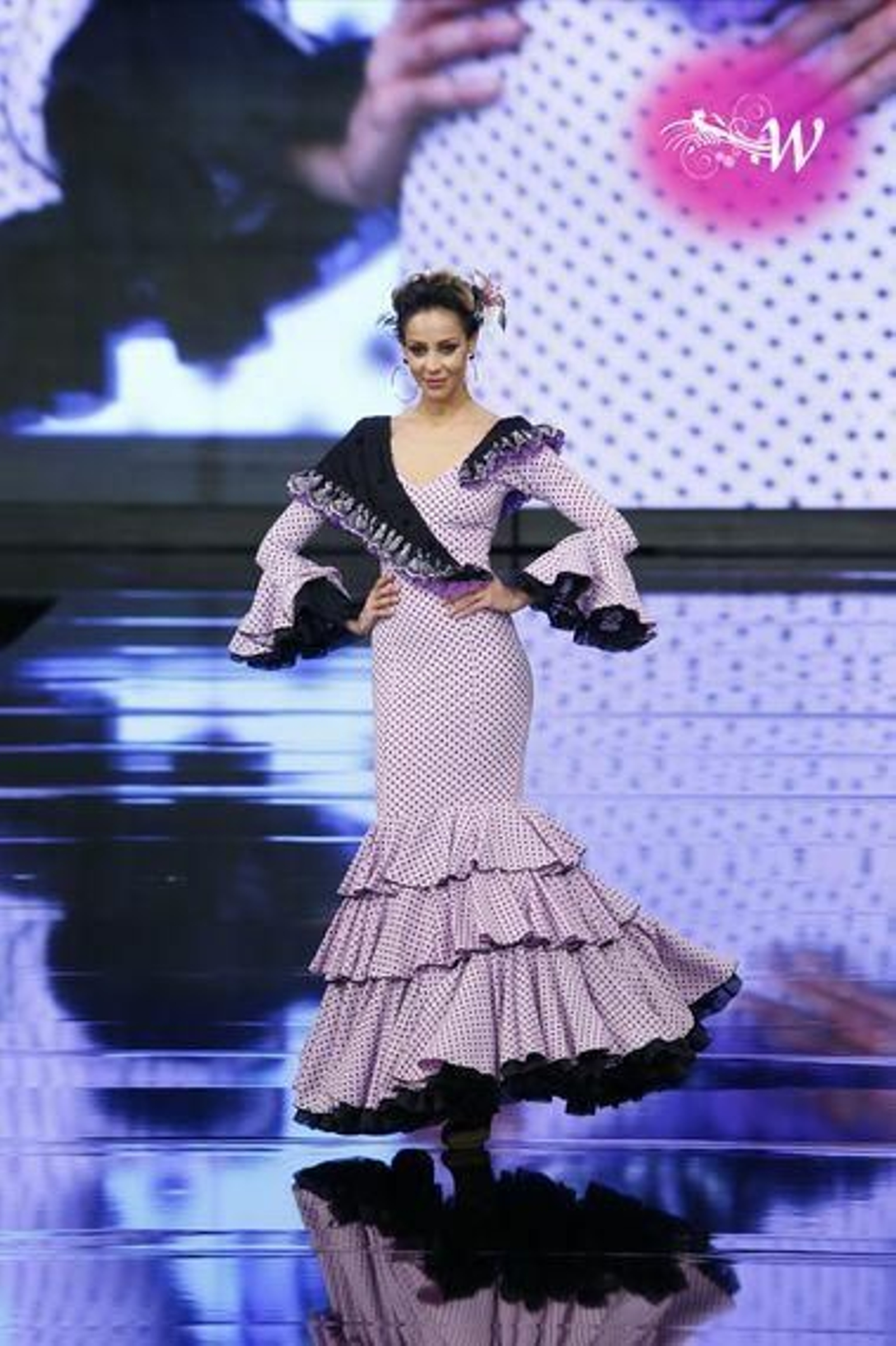Yolanda Moda Flamenca soprende con 'Firmamento', así es su nueva colección para Simof 2020