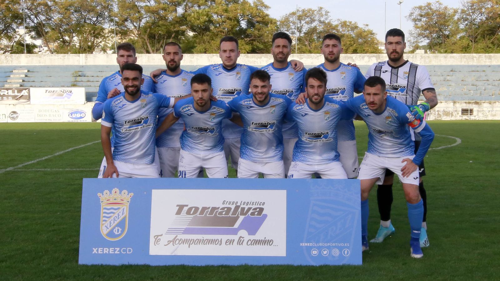 Imágenes del Xerez CD y Atco. Antoniano en La Juventud