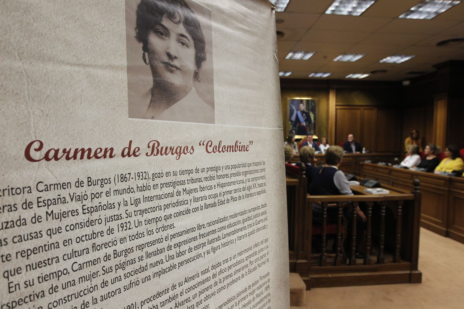 Fotogalería entrega acreditaciones Talleres Carmen de Burgos. Diputación de Almería