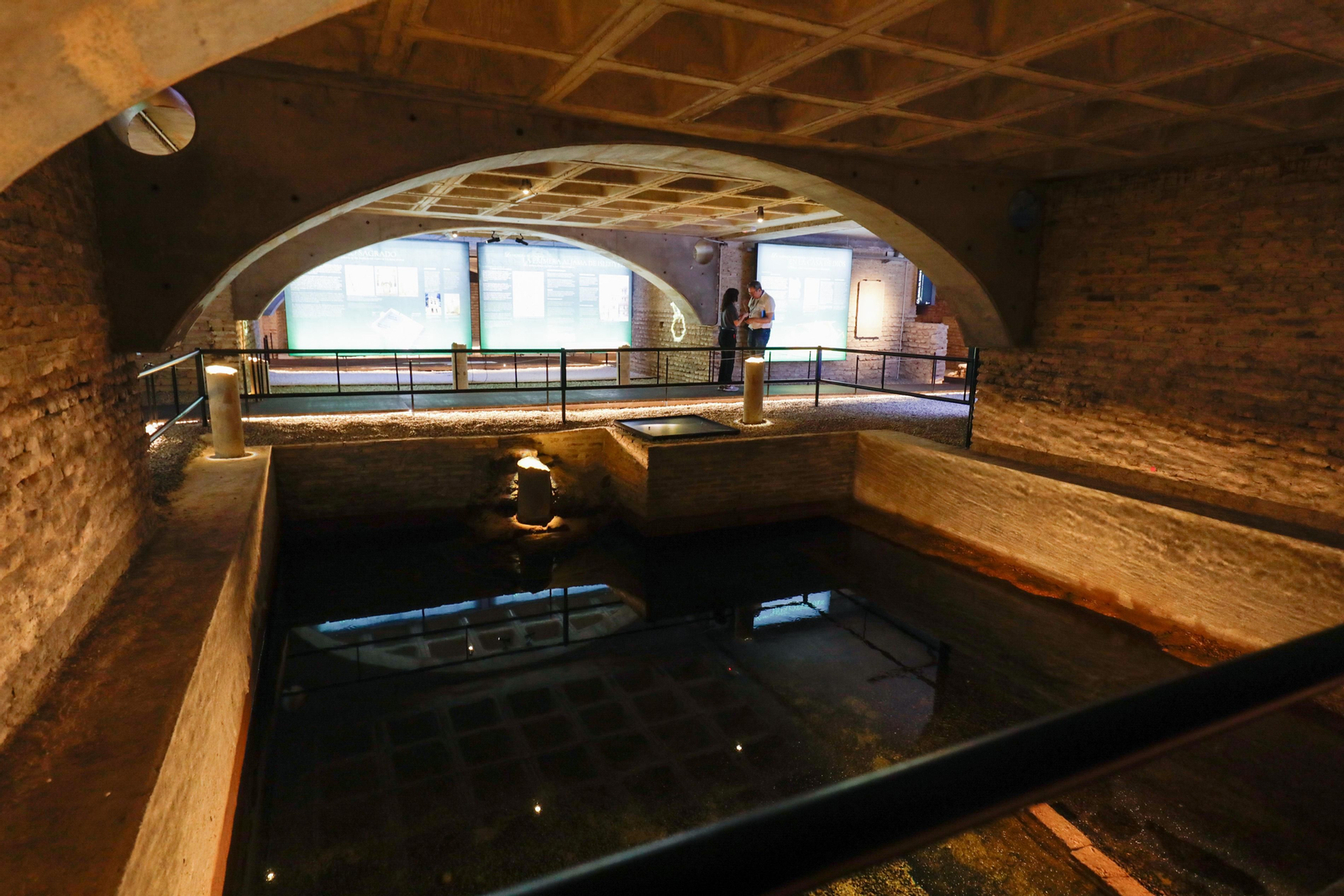 Presentación del proyecto expositivo "Huella de lo Sagrado" en la parroquia del Salvador