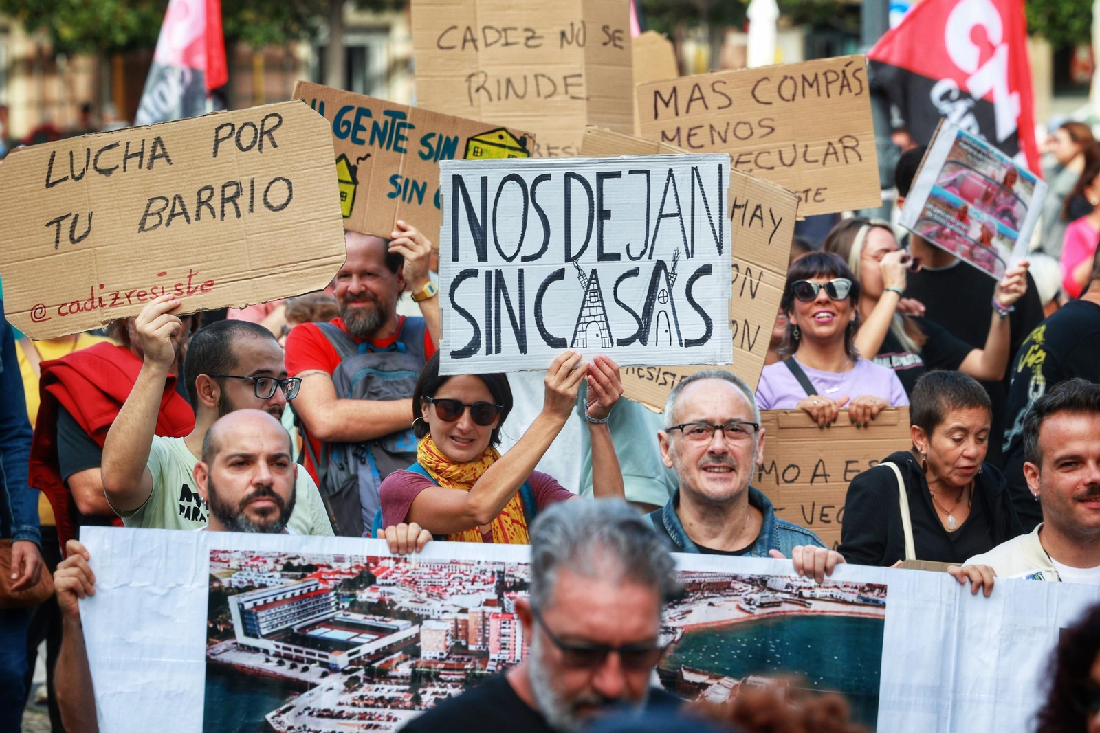 Protesta en Cádiz contra la tendencia al alza del precio de la vivienda.