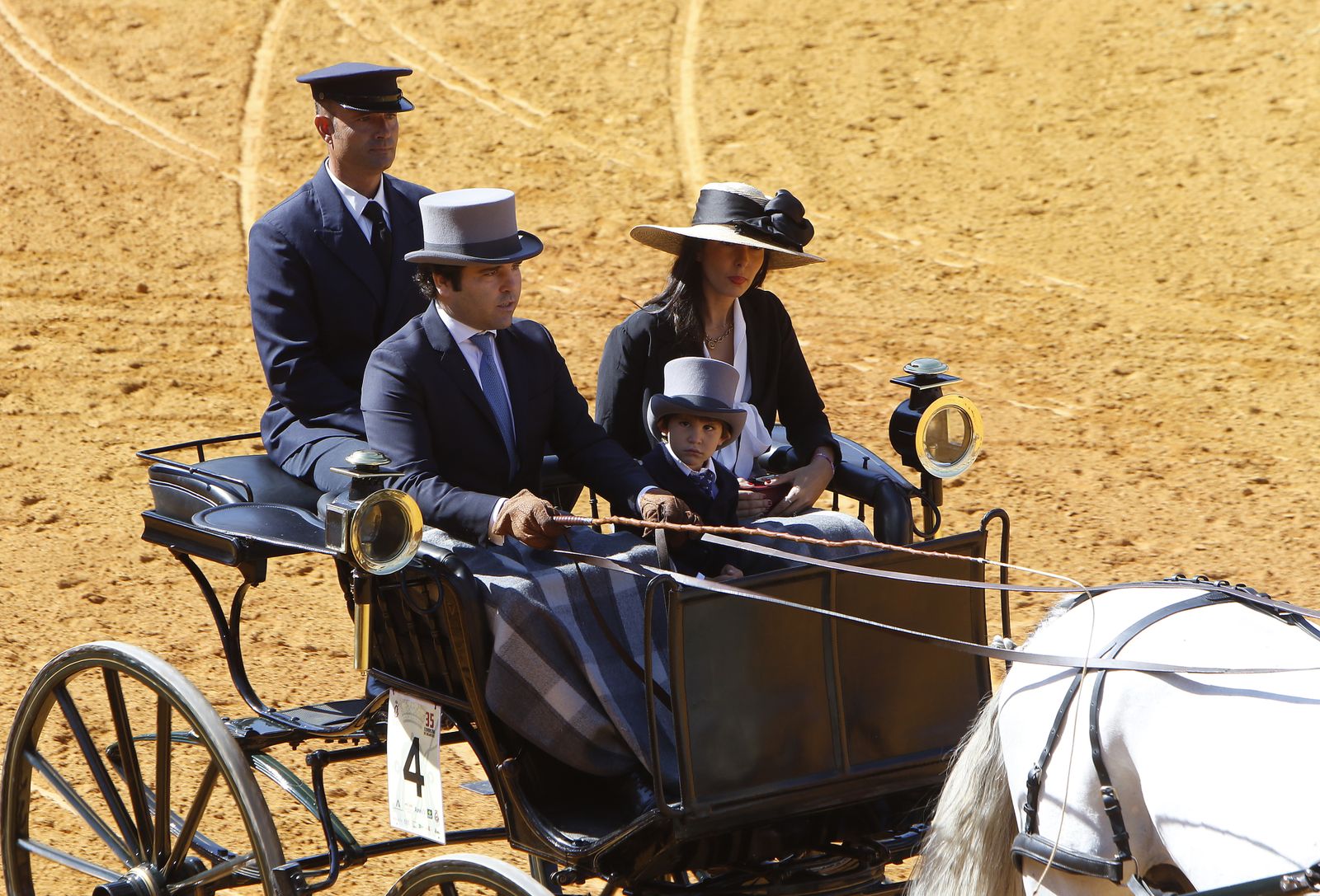 Exhibición de Enganches