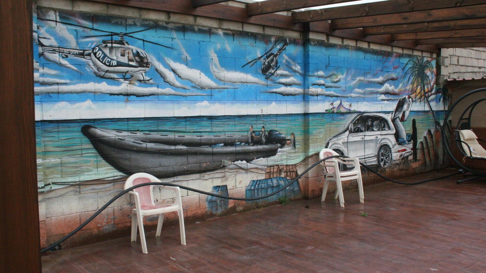 Mural reproduciendo un alijo en la casa del Torna.