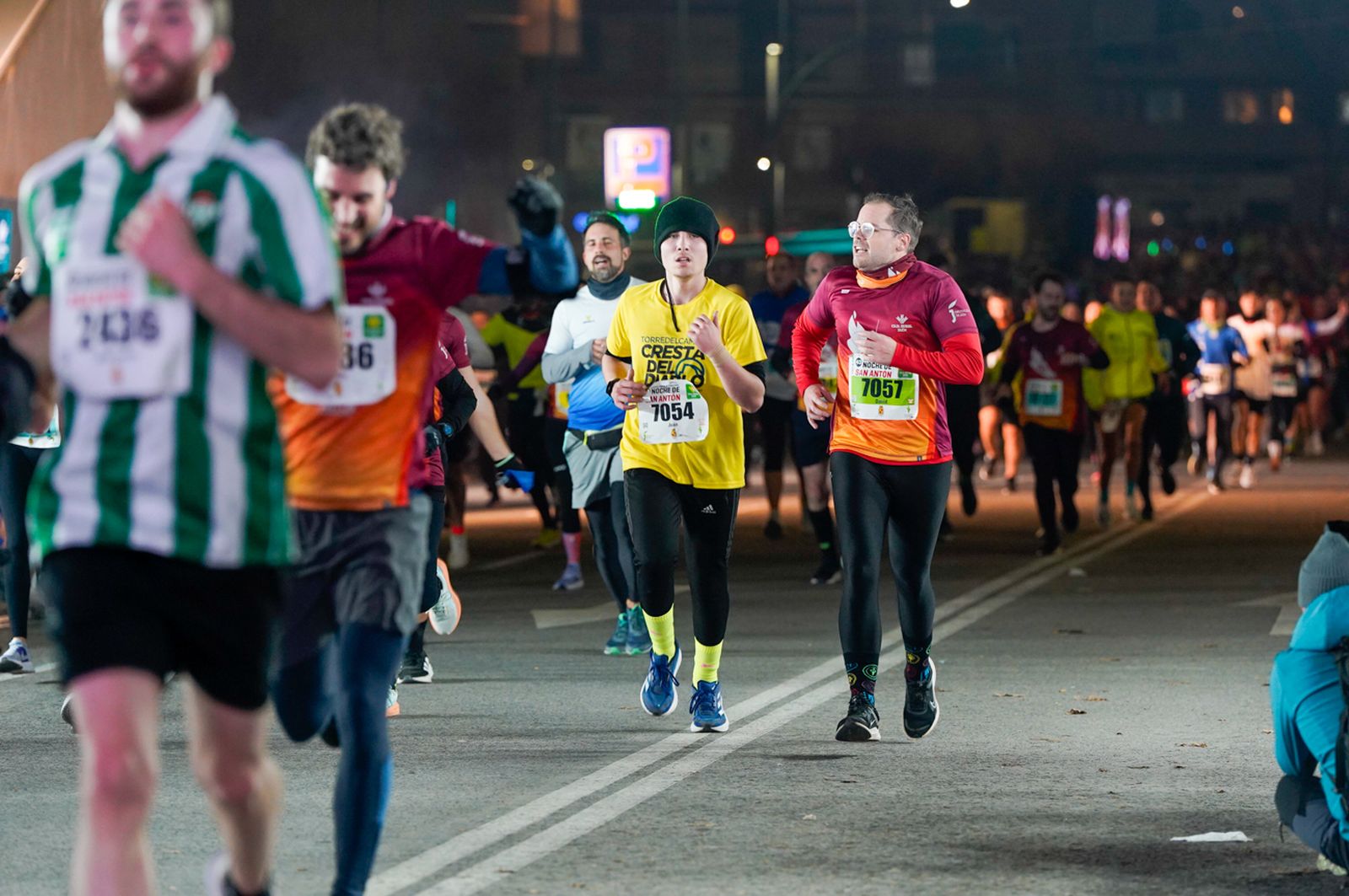 En imágenes: búscate en tu llegada a meta de la Carrera de San Antón 2026 (16)