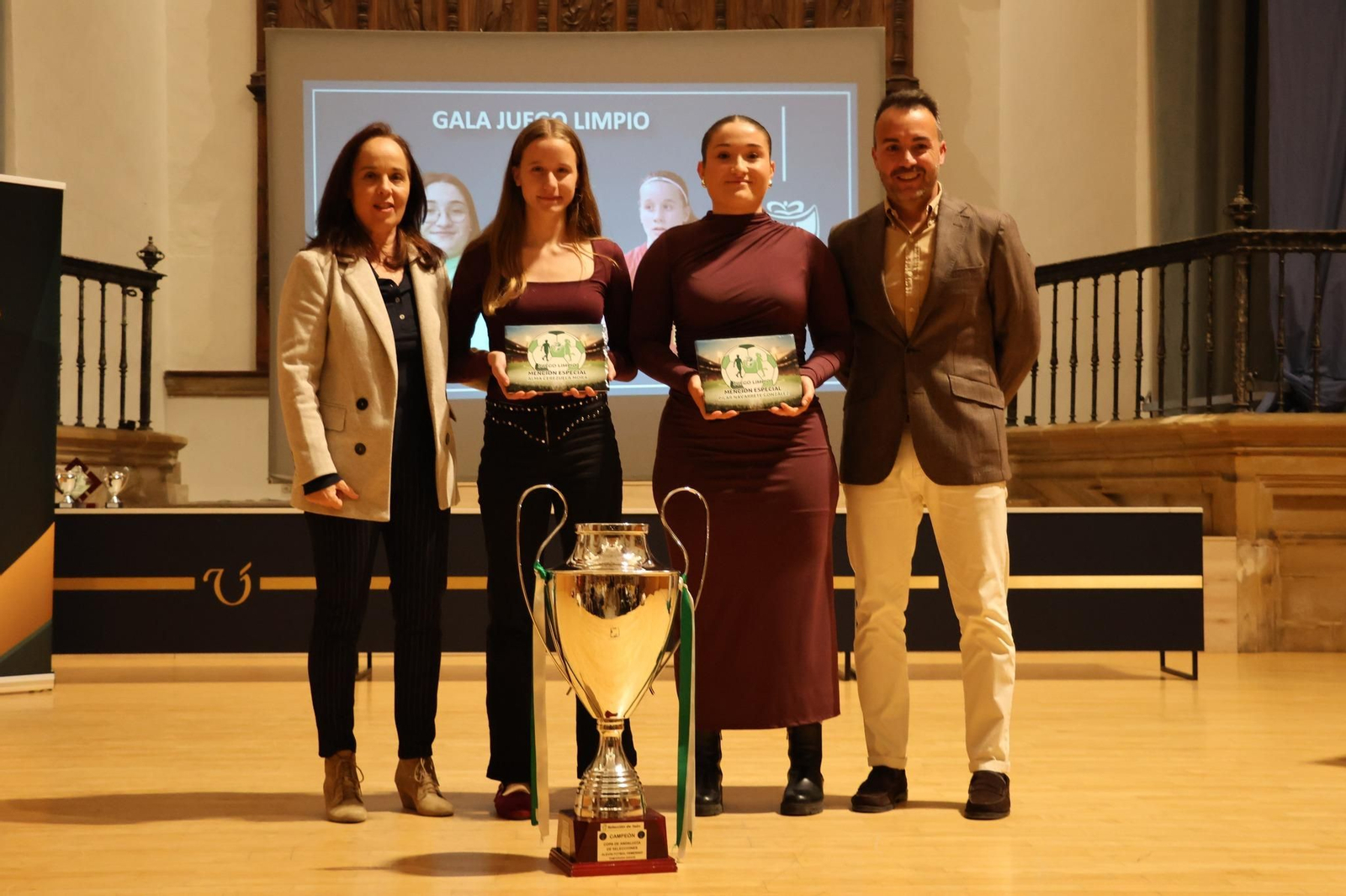 La gala Juego Limpio 2024-2025 de la Federación Jiennense de Fútbol, en imágenes