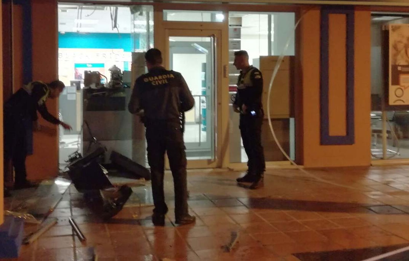 Detenidos los ladrones que robaron cajeros automáticos de Serón y Alcóntar con retroexcavadoras