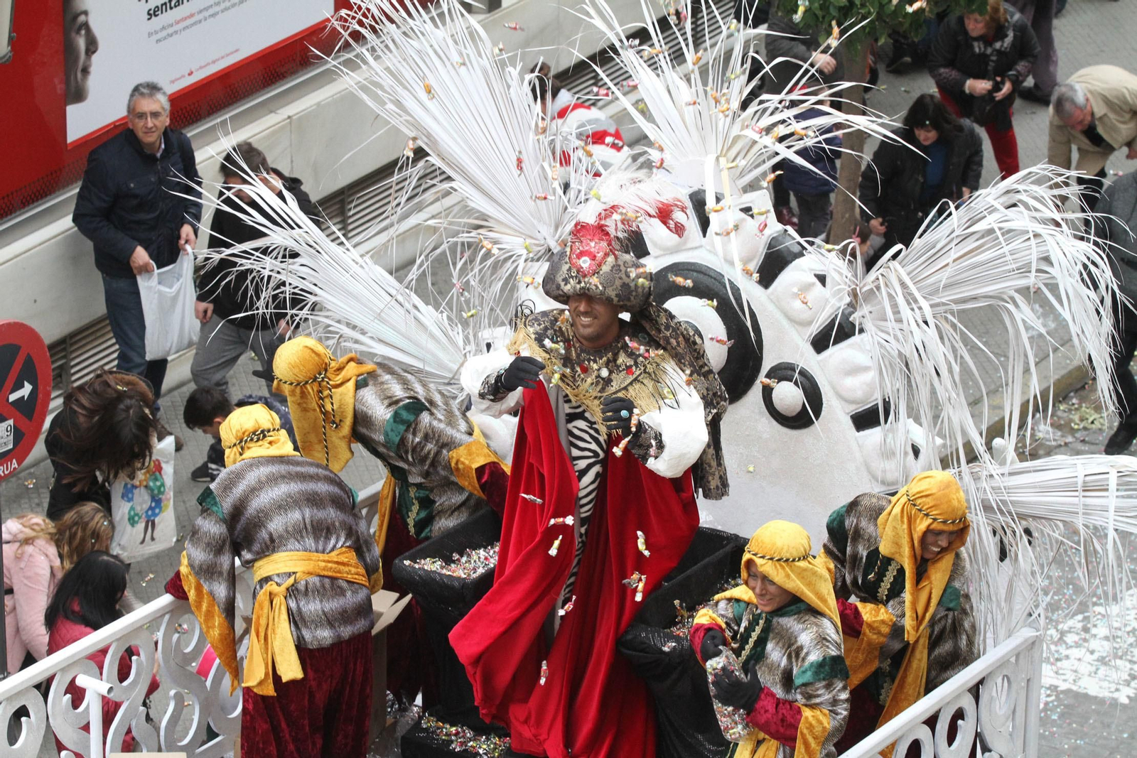 Cabalgata de los Reyes Magos 2018: Melchor, Gaspar y Baltazar adelantan su salida para llenar de ilusión las calles de Huelva